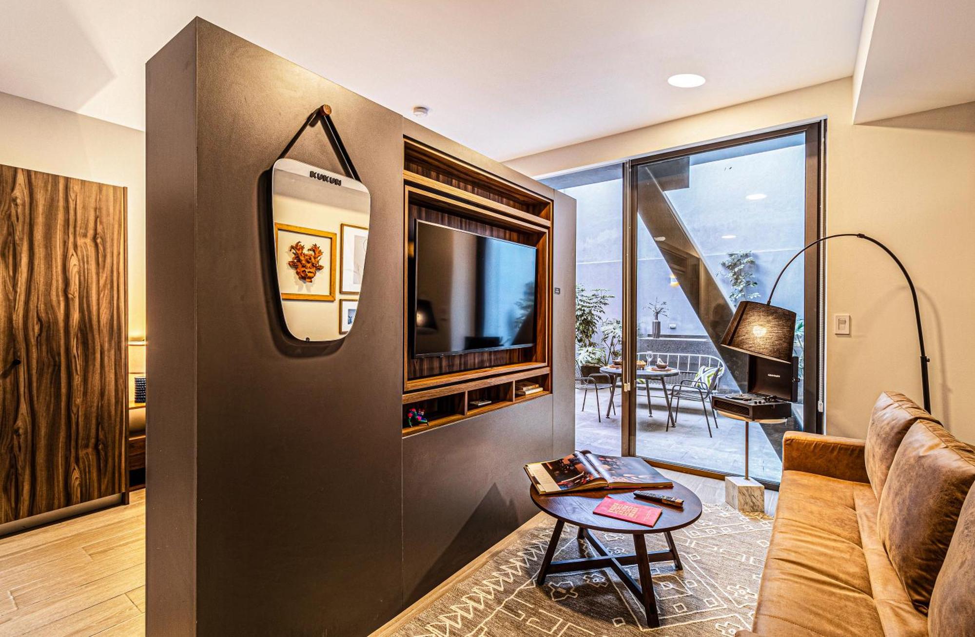 Deluxe one bedroom apartment with terrace- Ground Floor