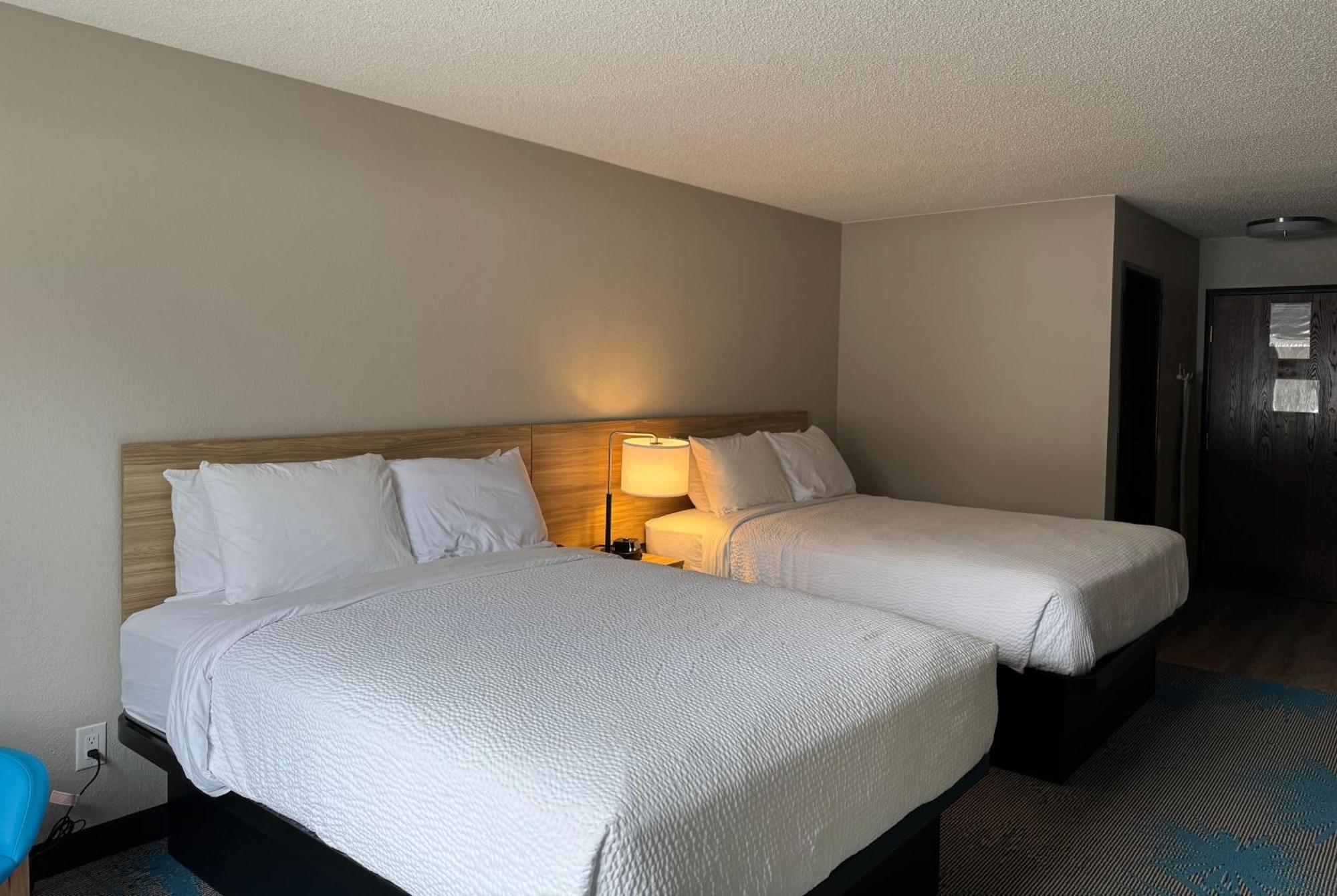 Suite with Two Queen Beds - Non-Smoking