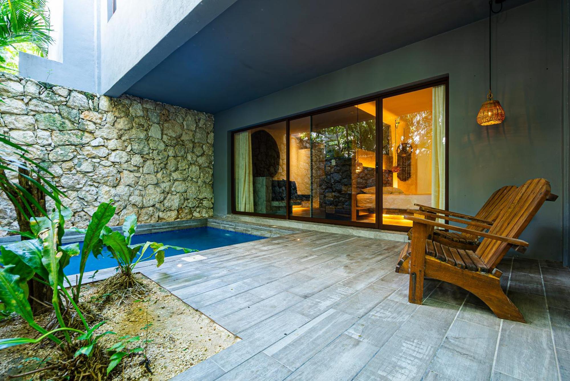 Junior Suite Private Pool