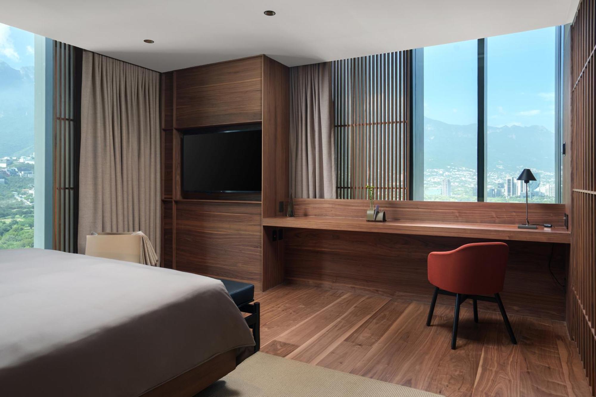 Master King Suite