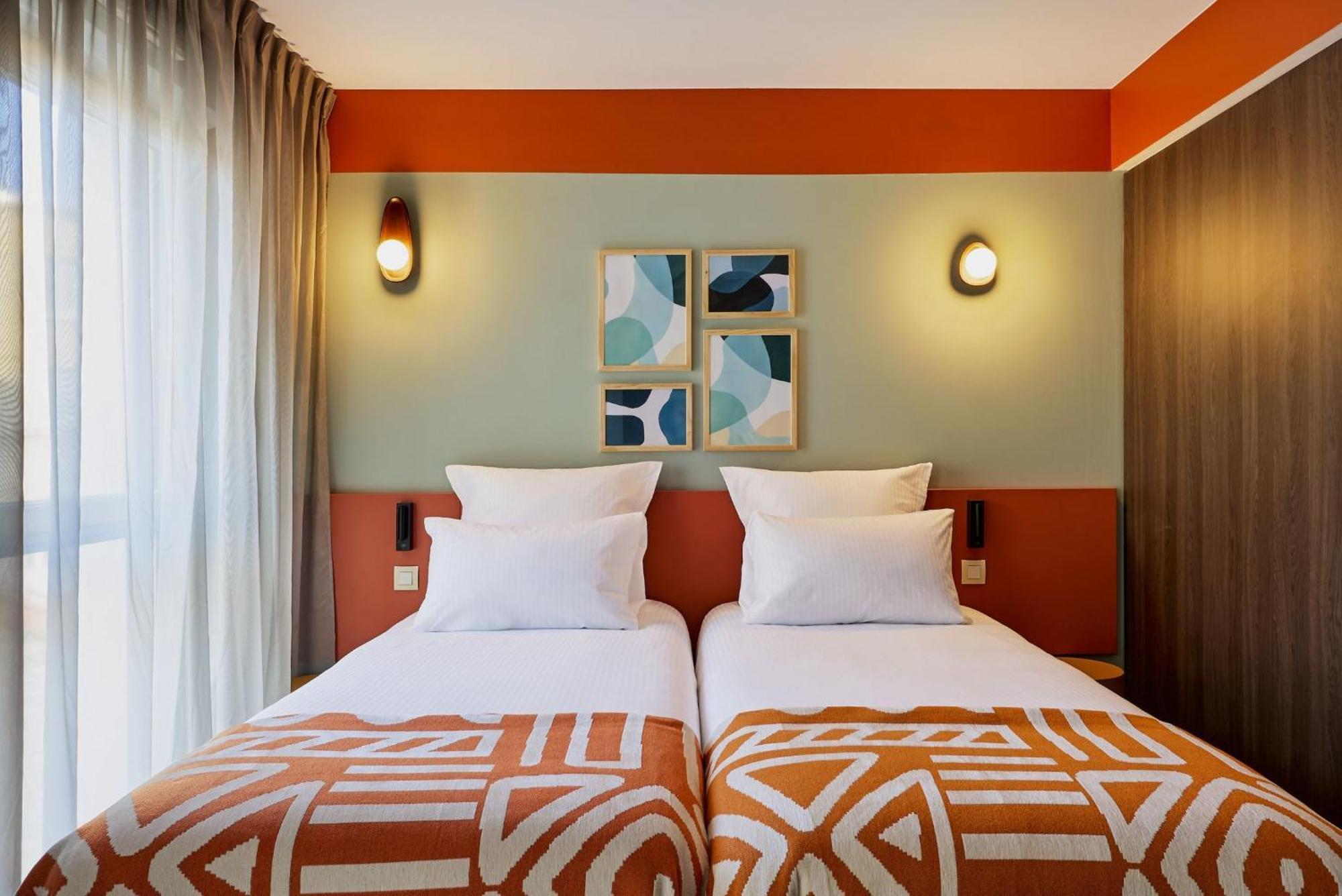 Standard Twin Room