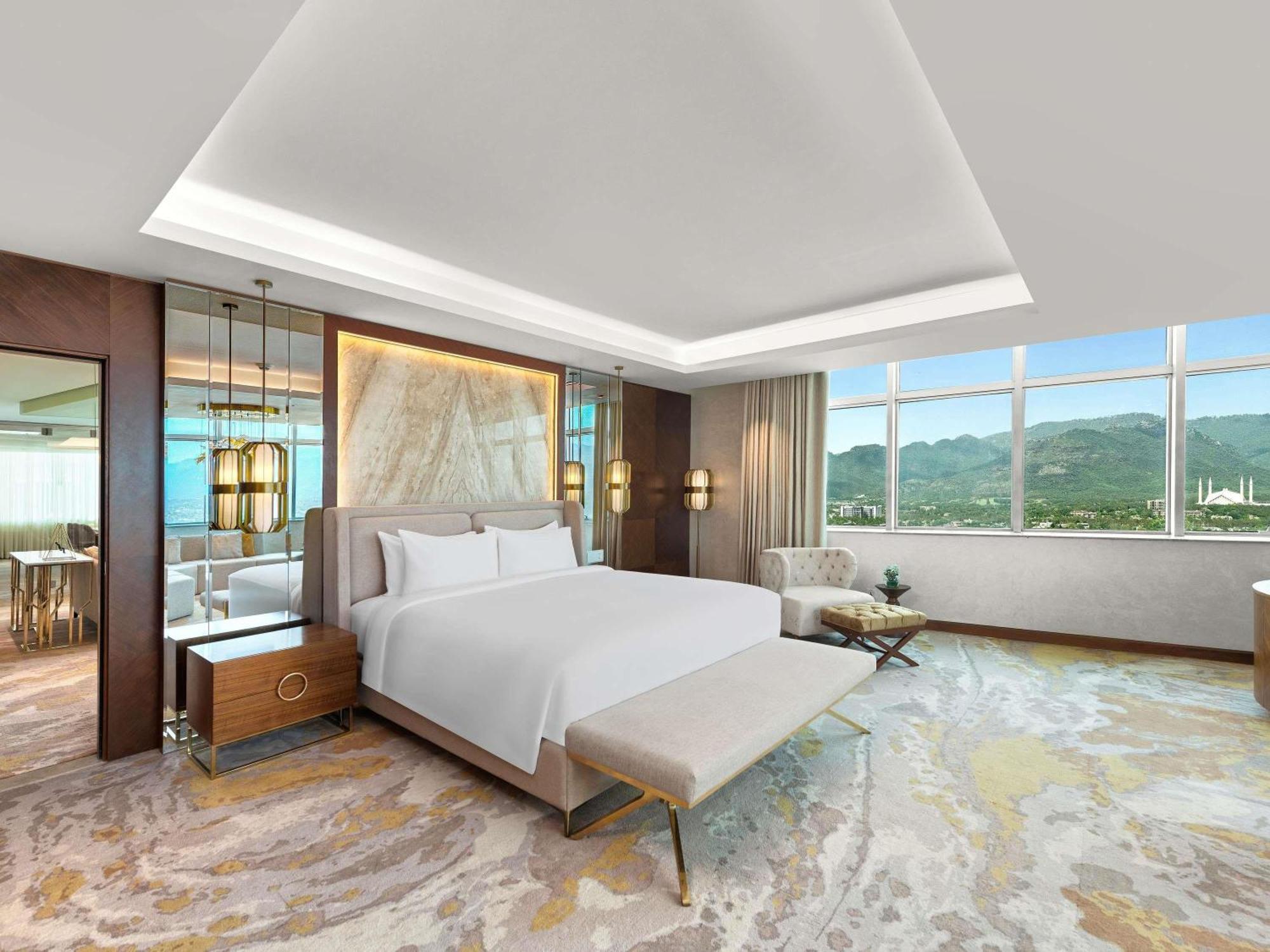 Presidential King Suite