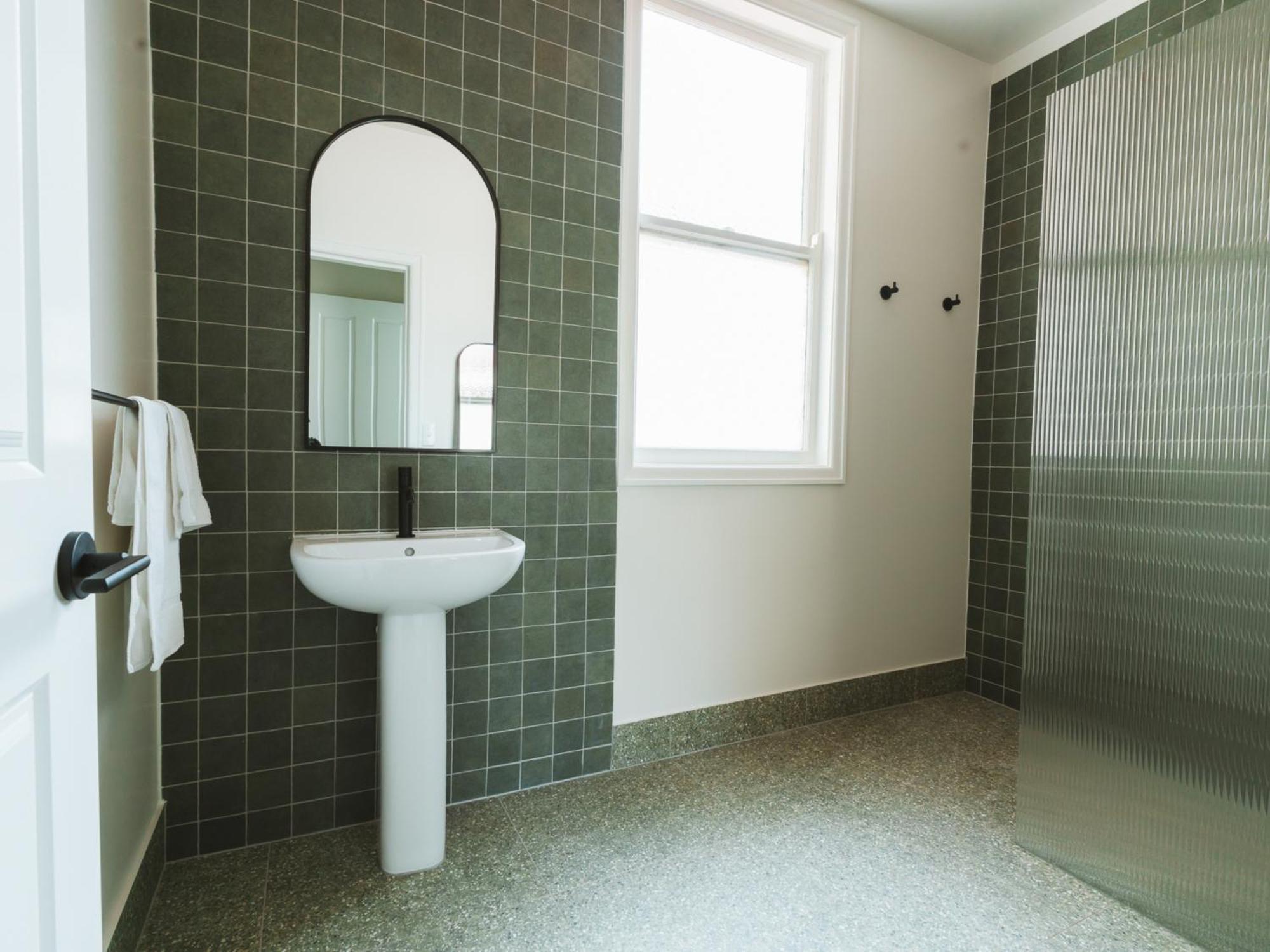 Queen Room with Shared Bathroom