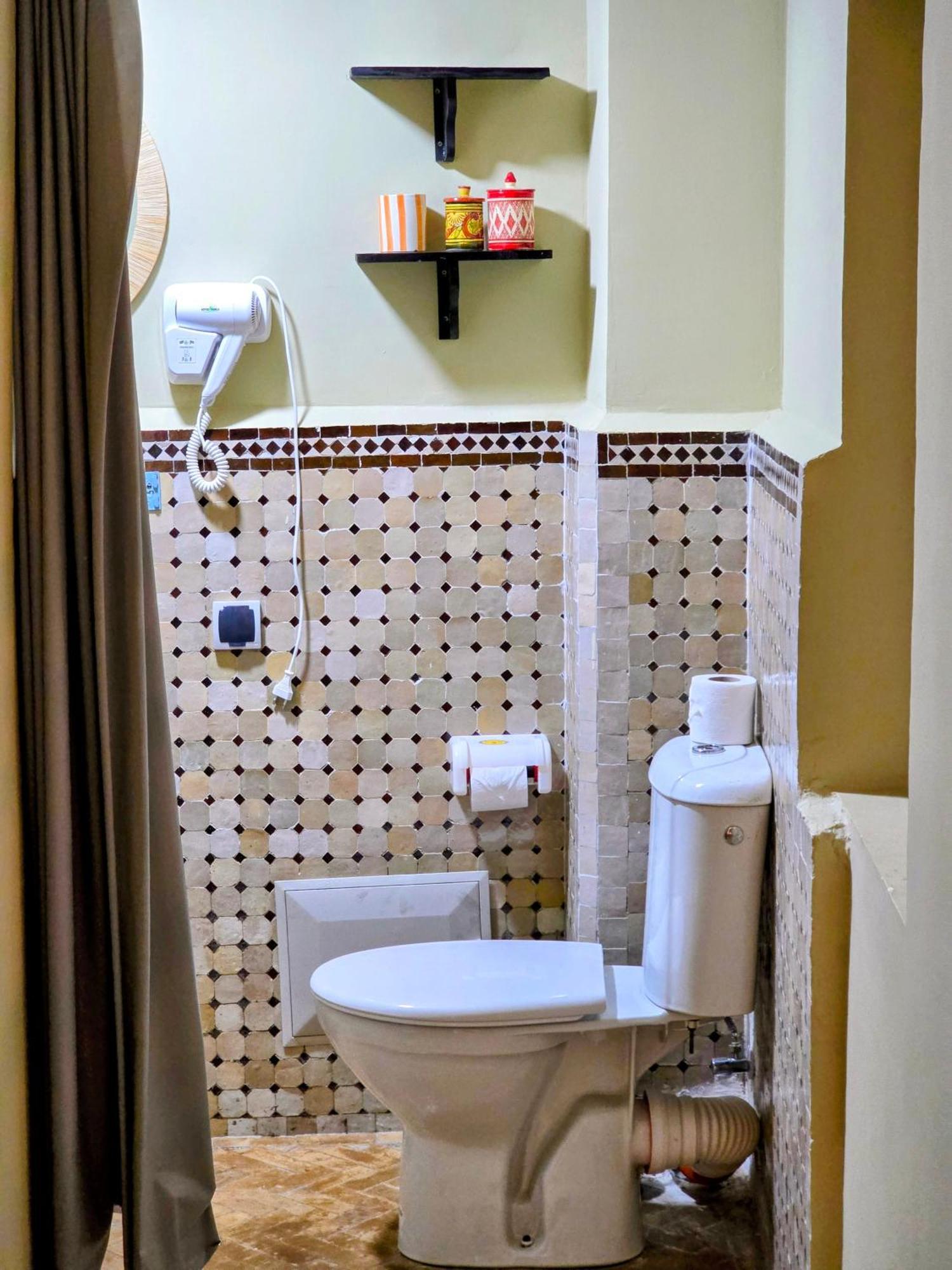 Habitación Doble con baño privado - 2 camas