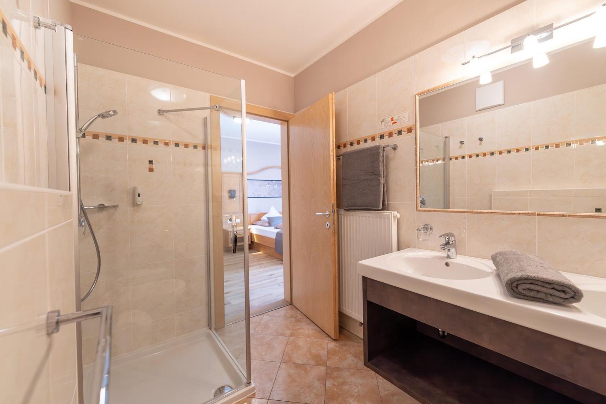 Double Room Mountain View
