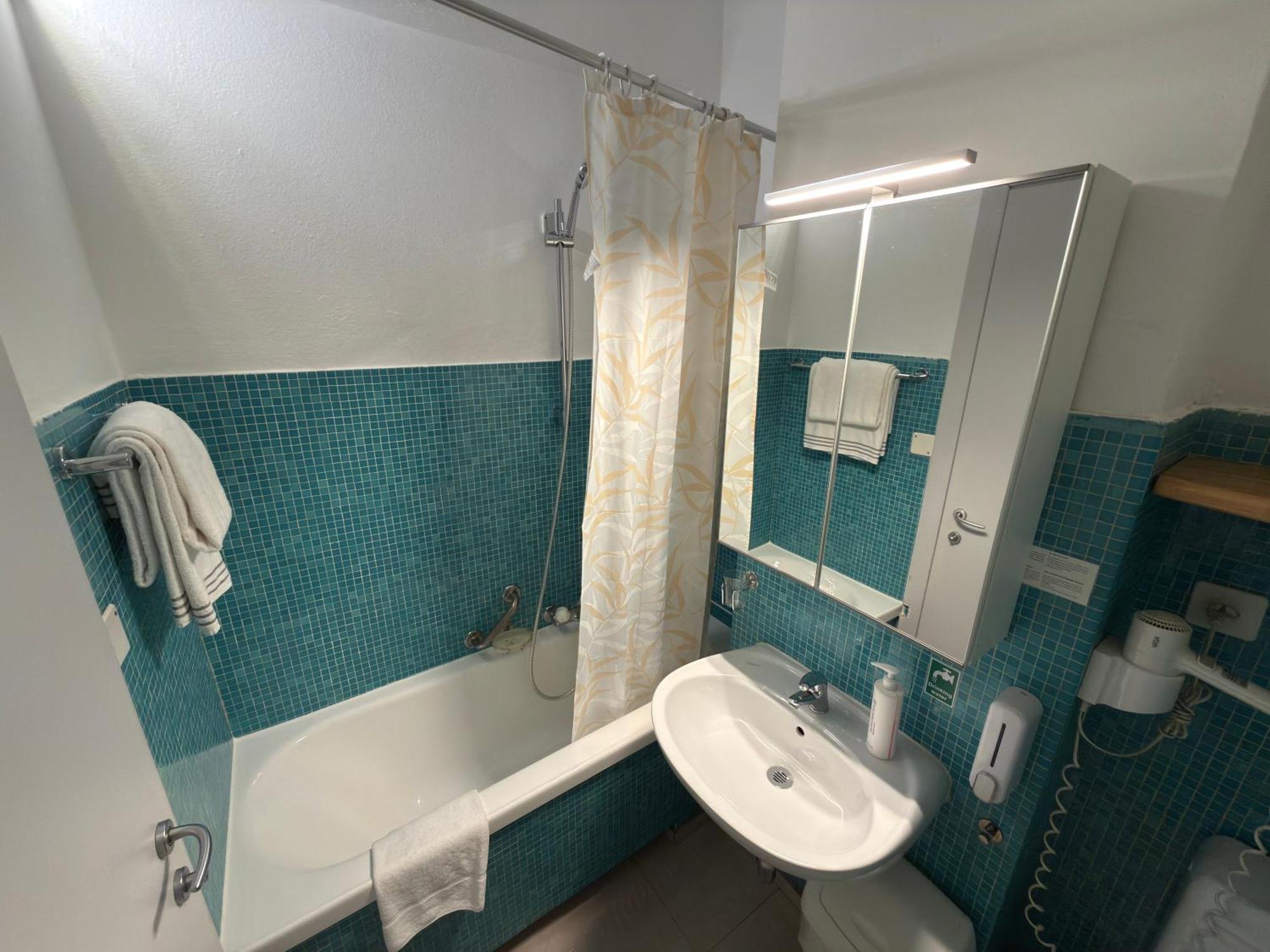 Standard Double Room Extra Bed