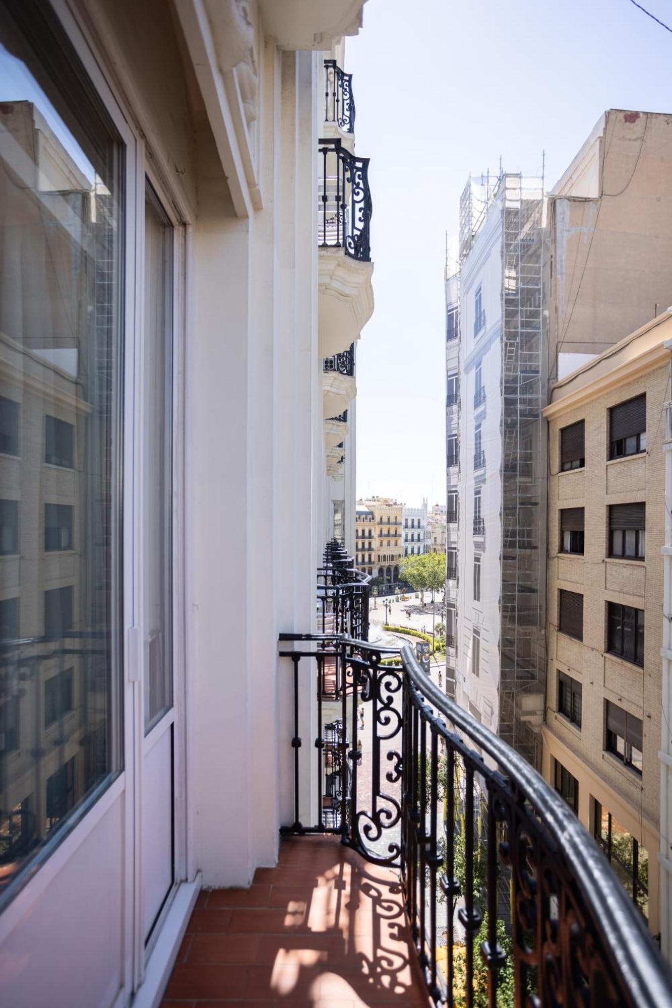 Chambre Supérieure - Vue sur Rue Piétonne