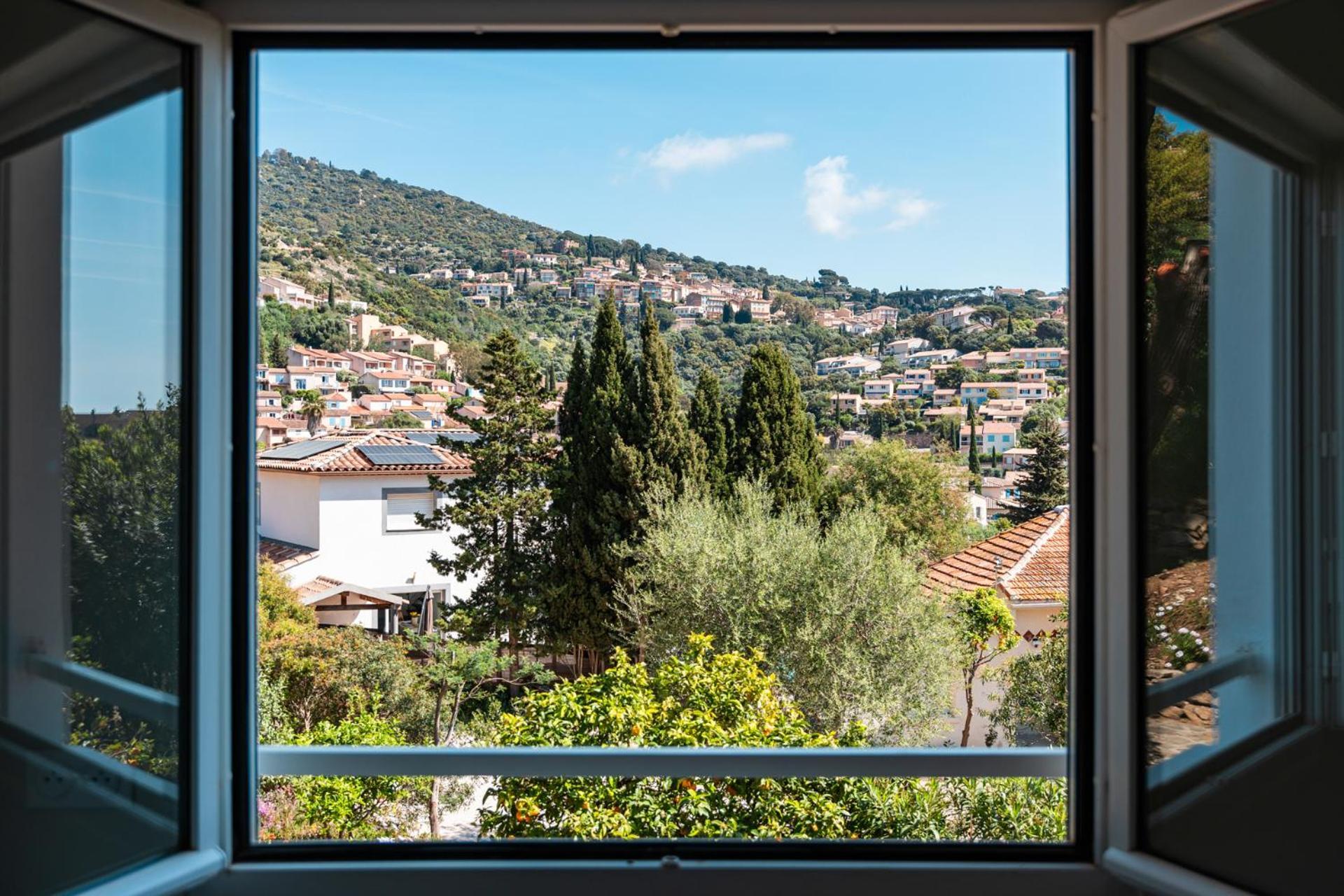 Chambre Double - Vue sur Village