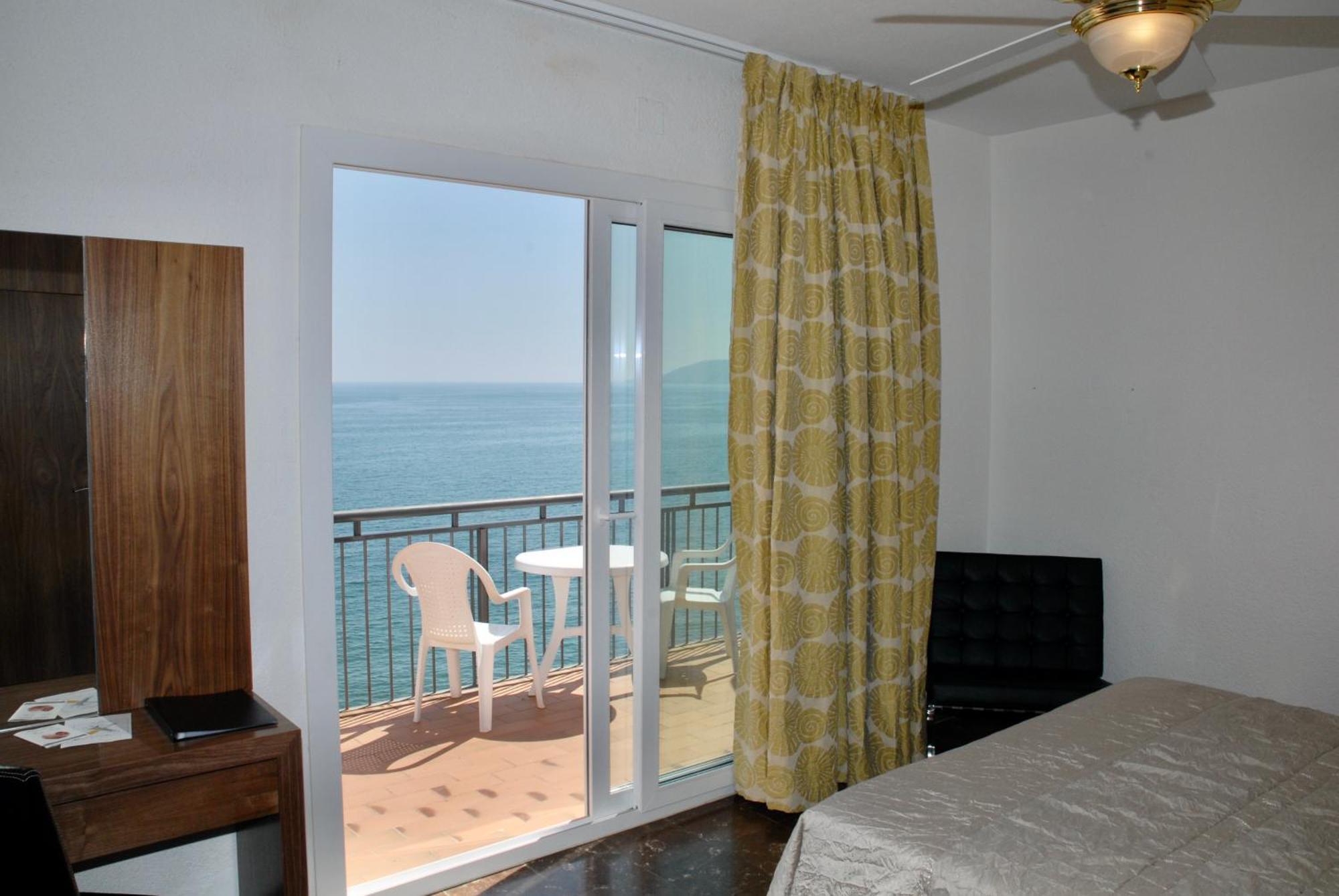 Chambre Double avec Balcon - Vue sur Mer