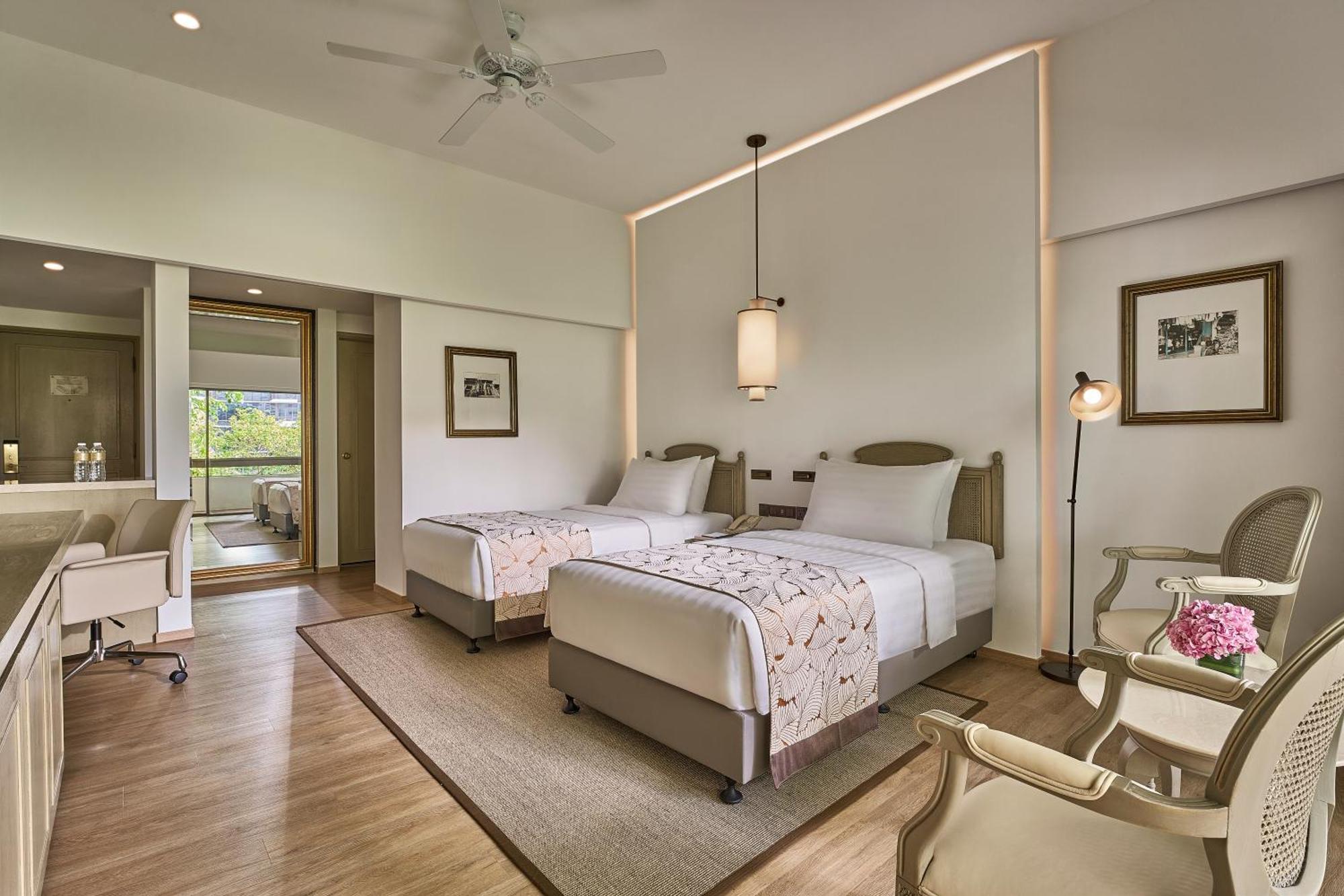 Deluxe Mayfair Room