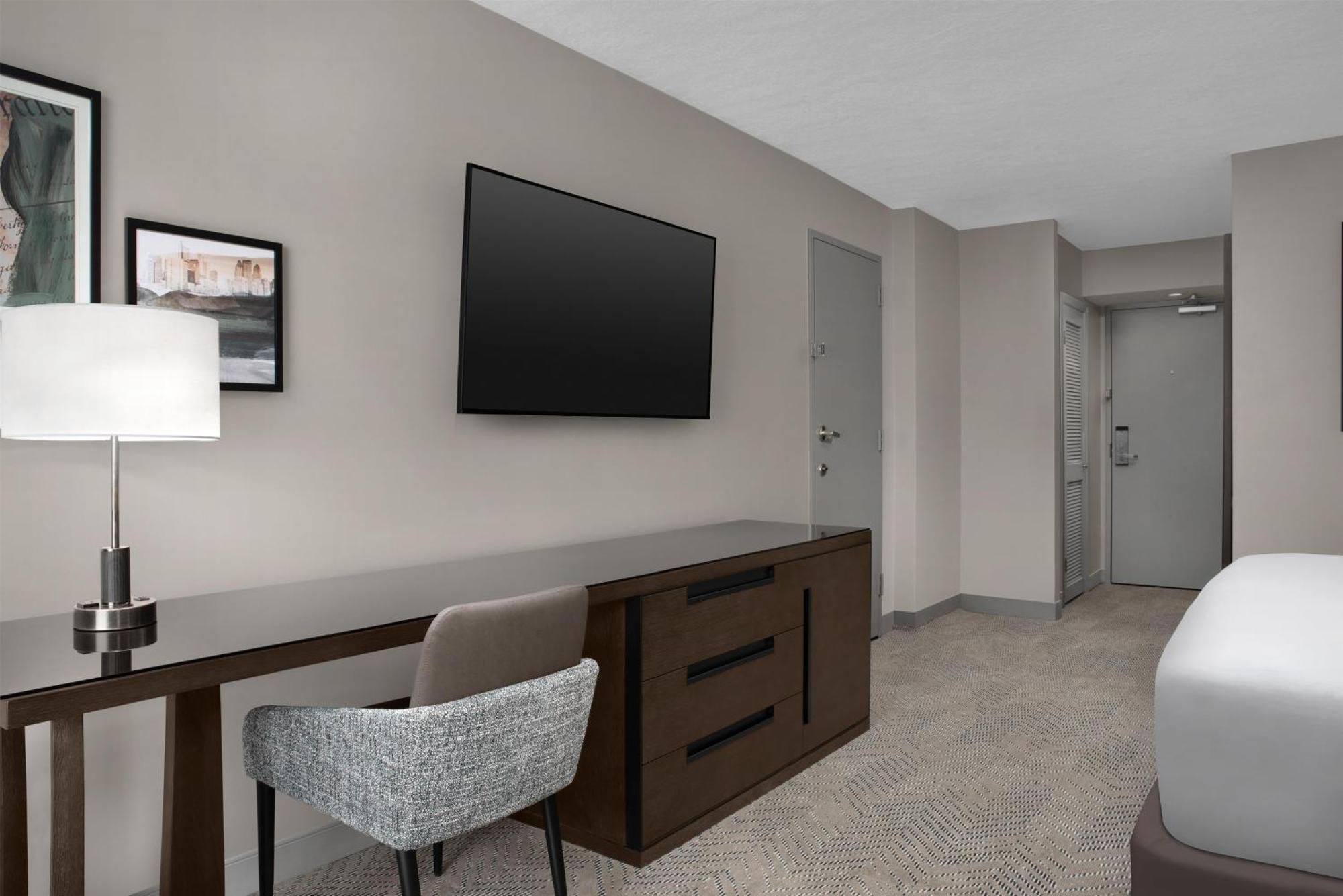 Junior Suite mit Kingsize-Bett und Sitzbereich
