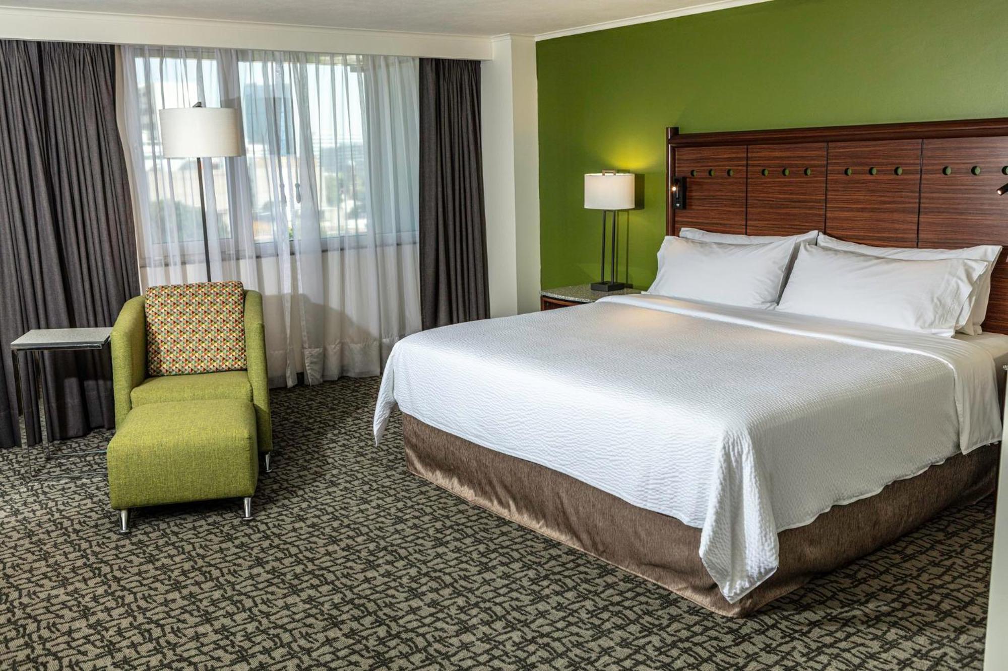 Standard King Room
