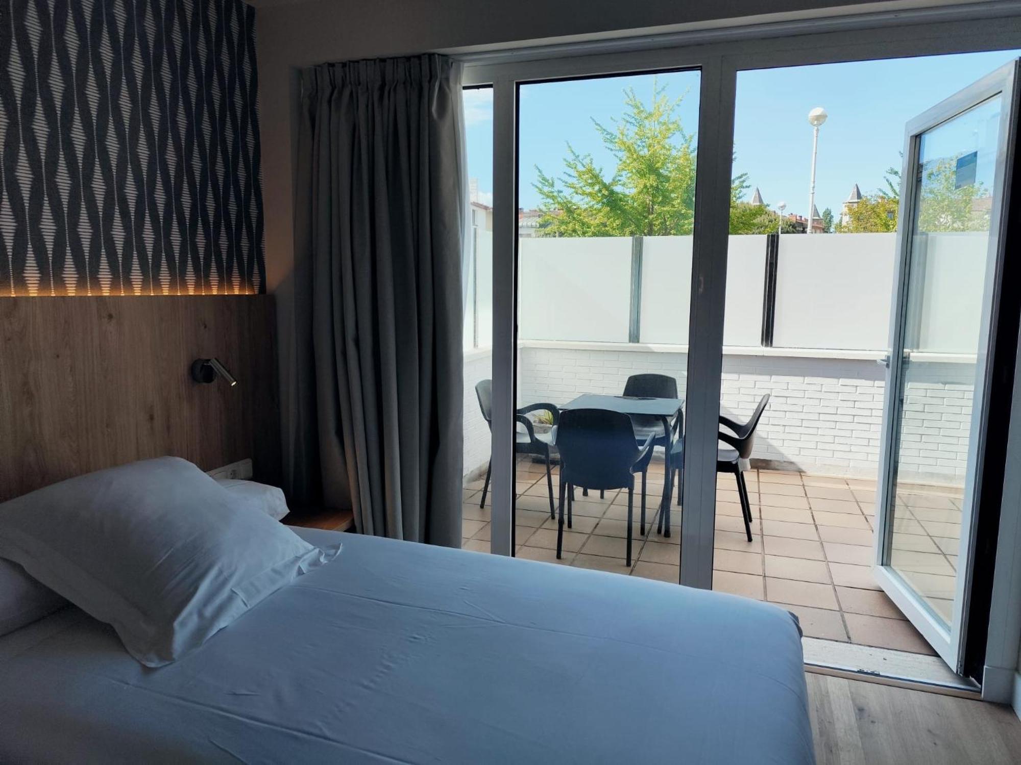 Quadruple Room Terrace