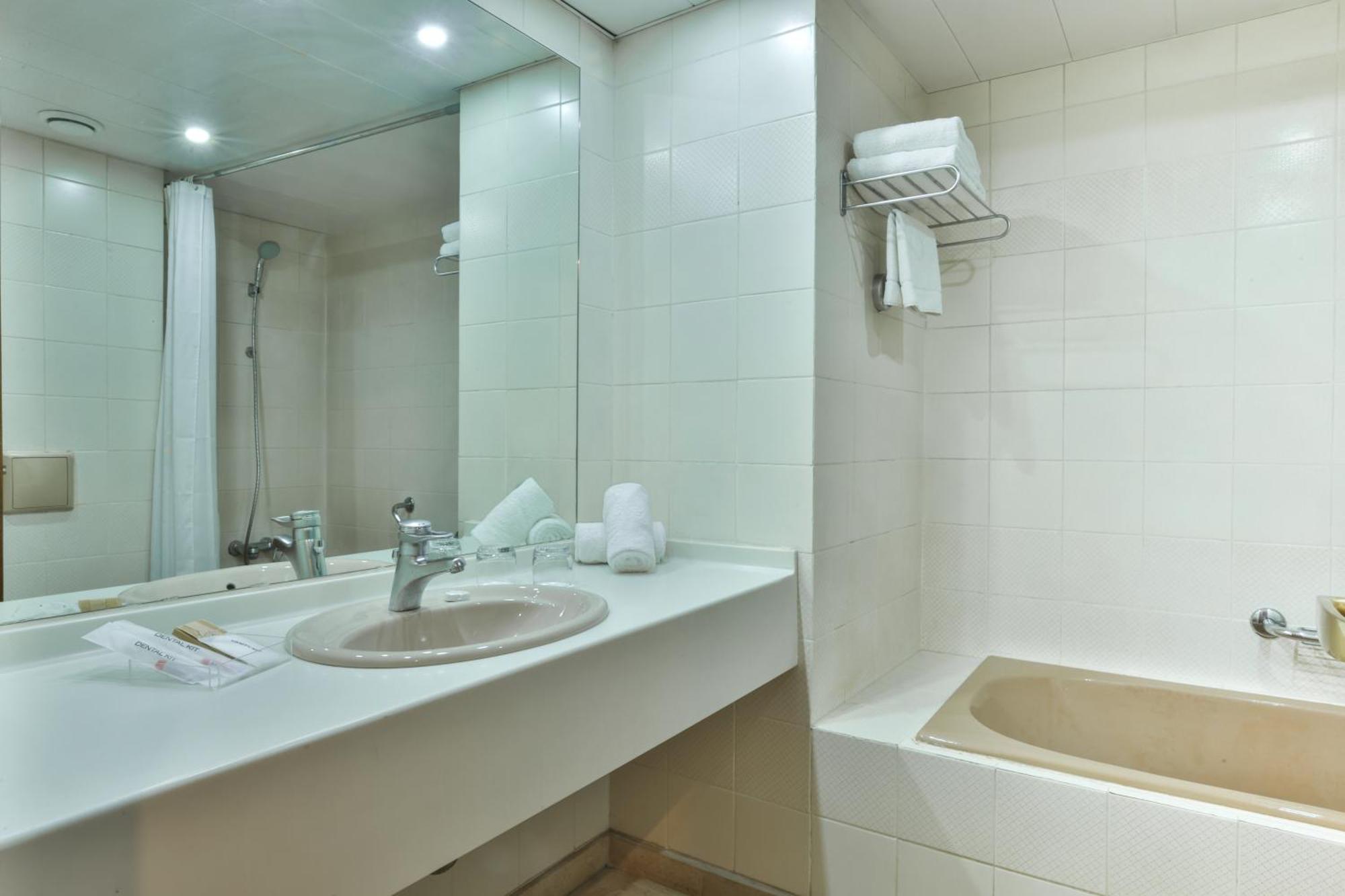 Superior Twin Room with Sea View