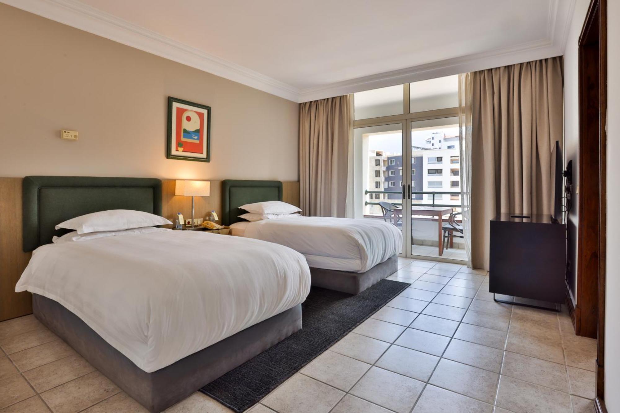 Deluxe Family Suite