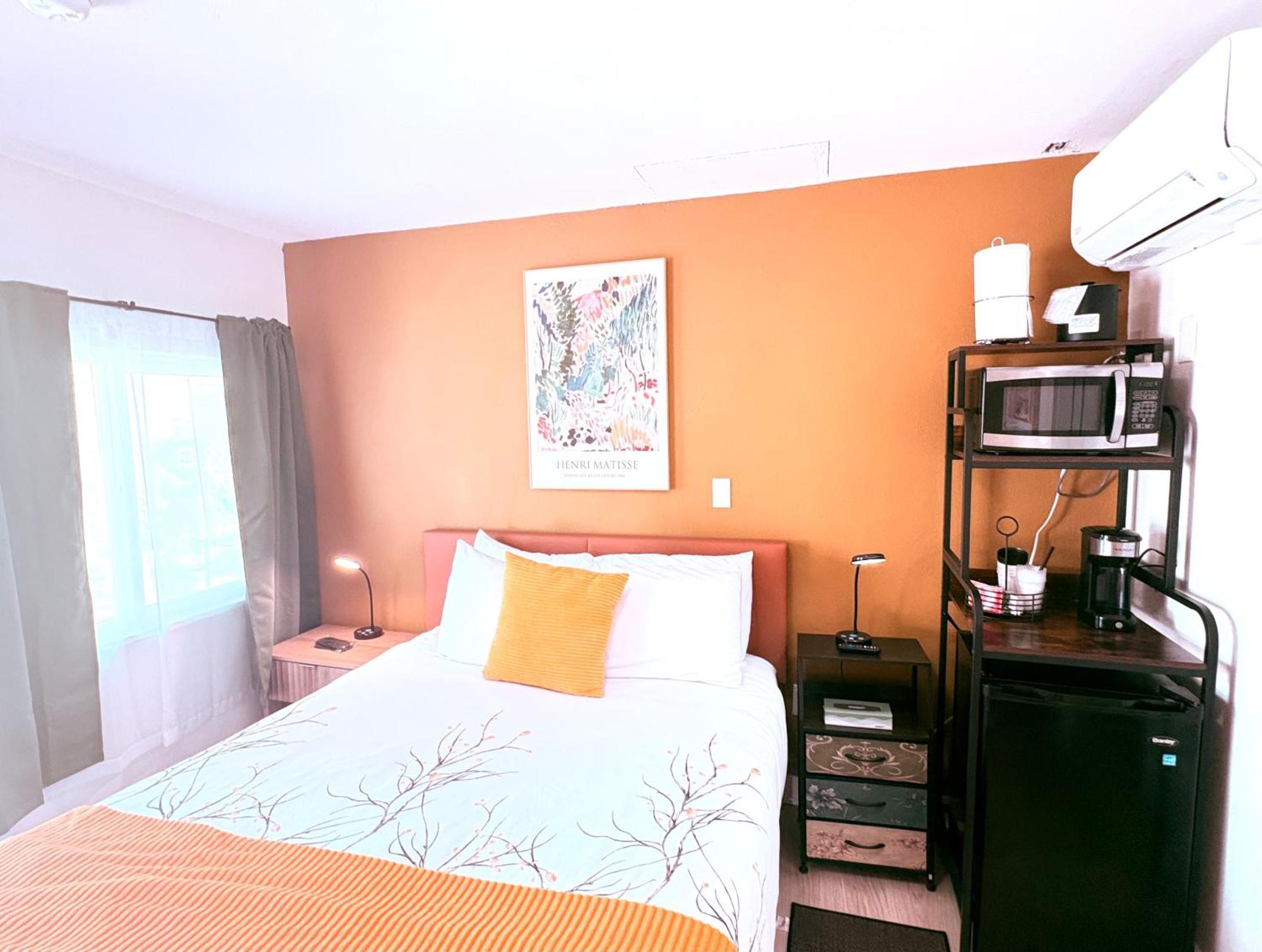 Queen Room