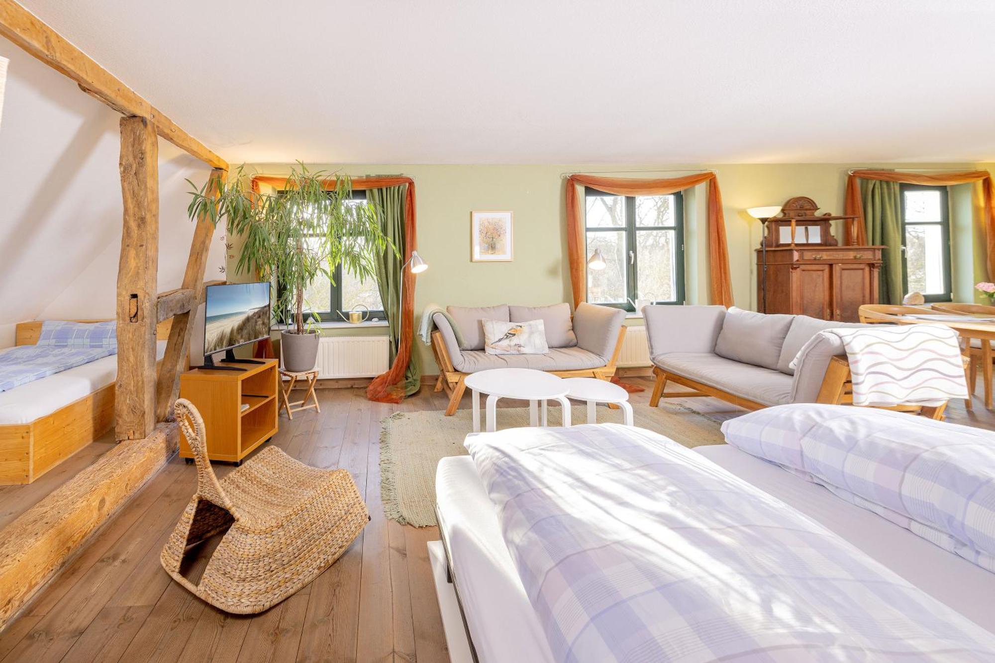 Doppelzimmer mit Gartenblick