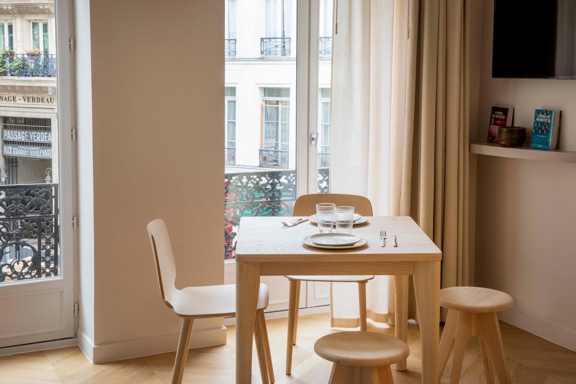 Appartements Supérieurs Communicants or Connecting Supérior Apartments