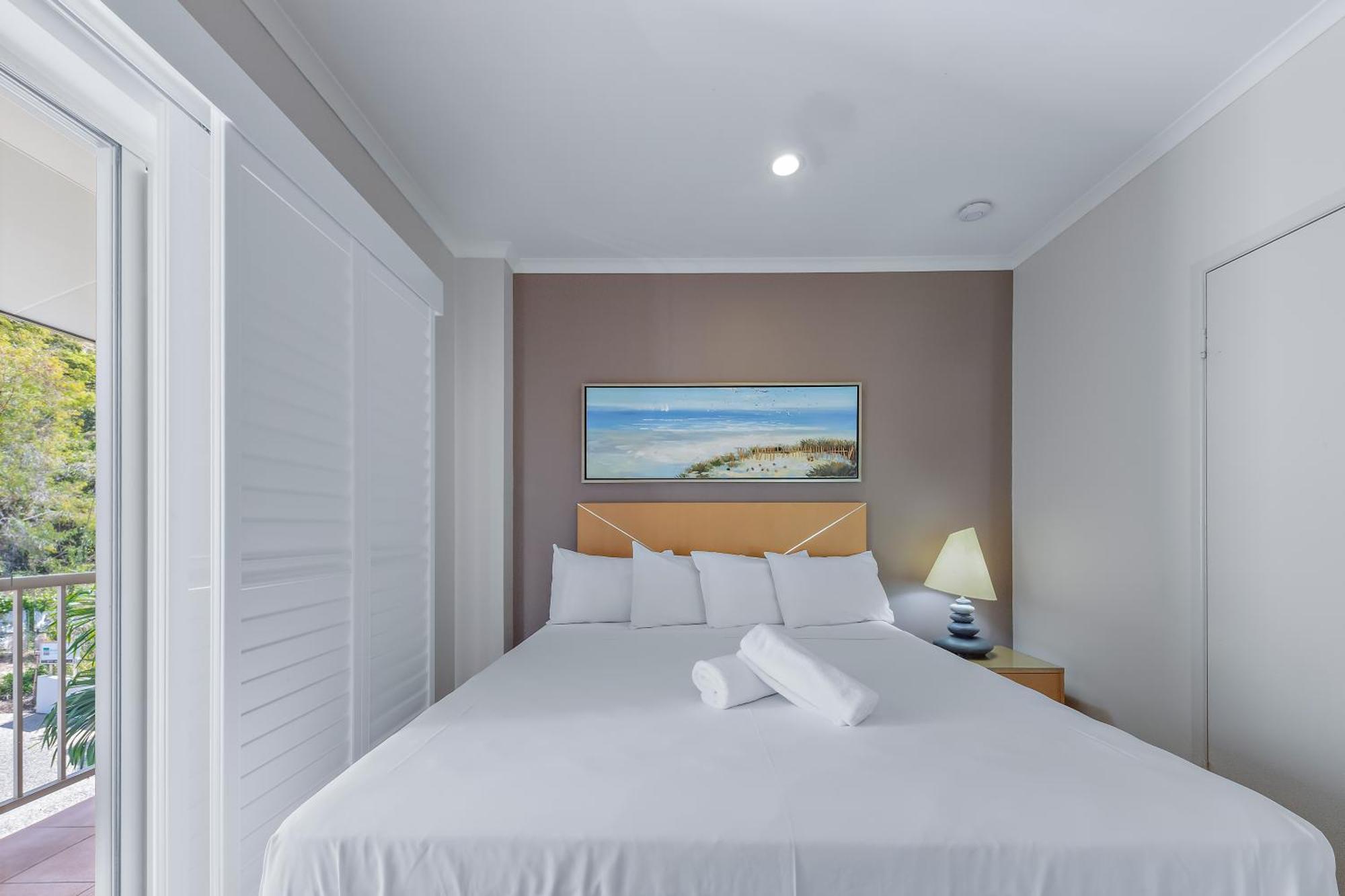 Two Bedroom Top Floor Spa Penthouse Marina View,1769562925:JPEG