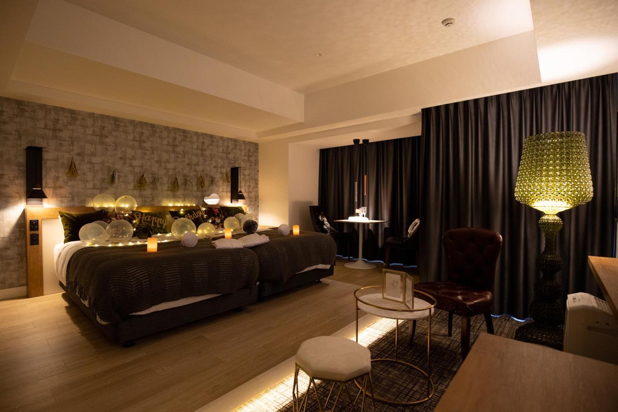 Deluxe Family Room