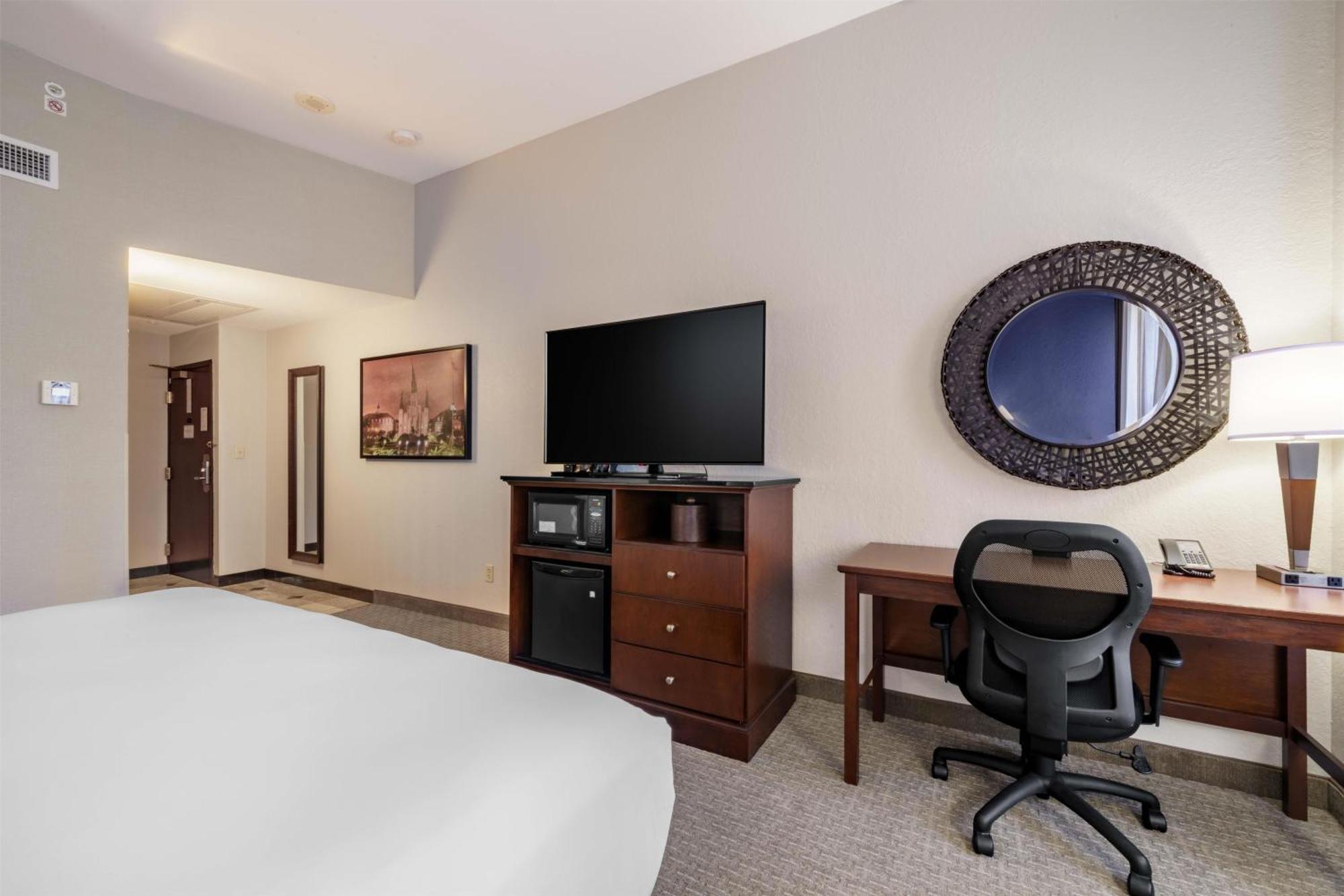 Chambre Lit King-Size Deluxe - Accessible aux Personnes à Mobilité Réduite