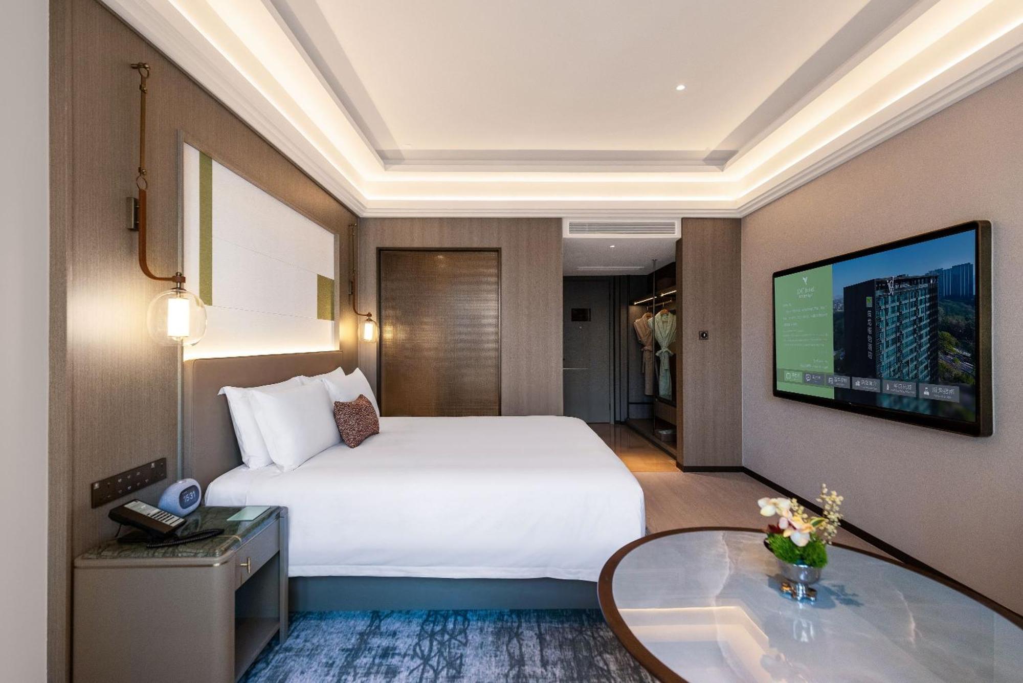King Room with Garden View