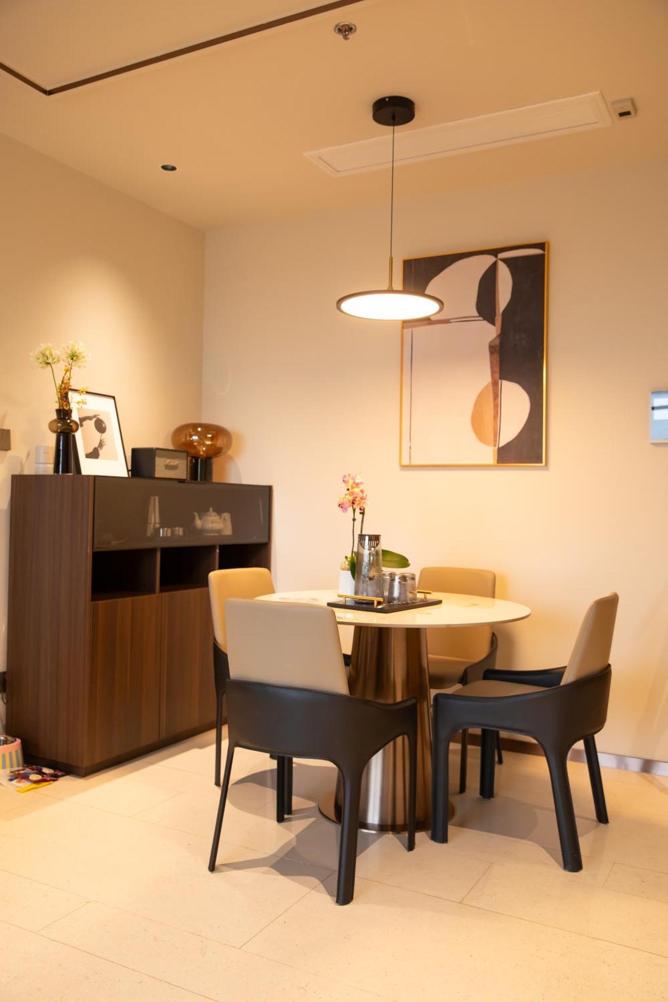 One Bedroom Premier Suite