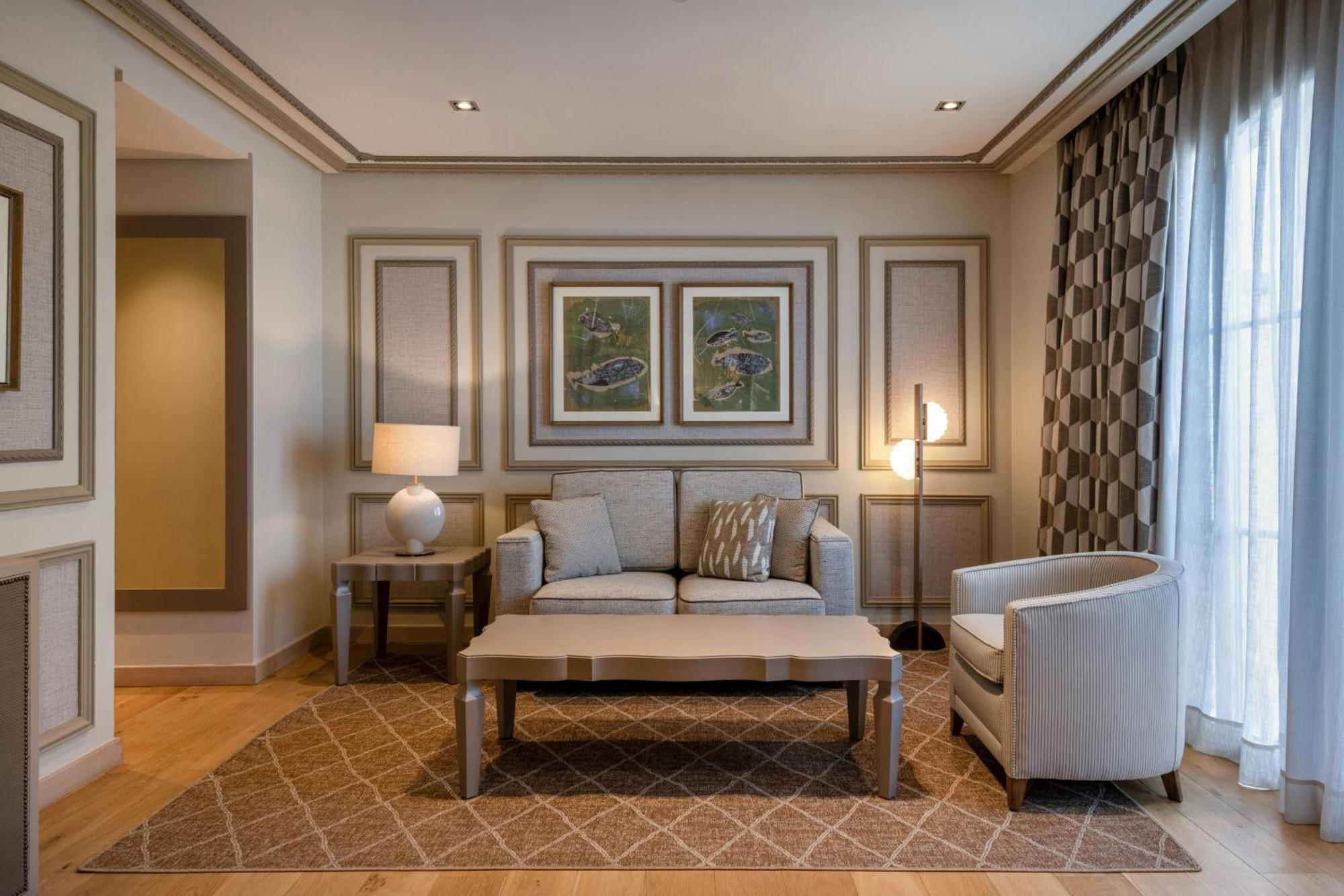 Grand King Suite Balcony