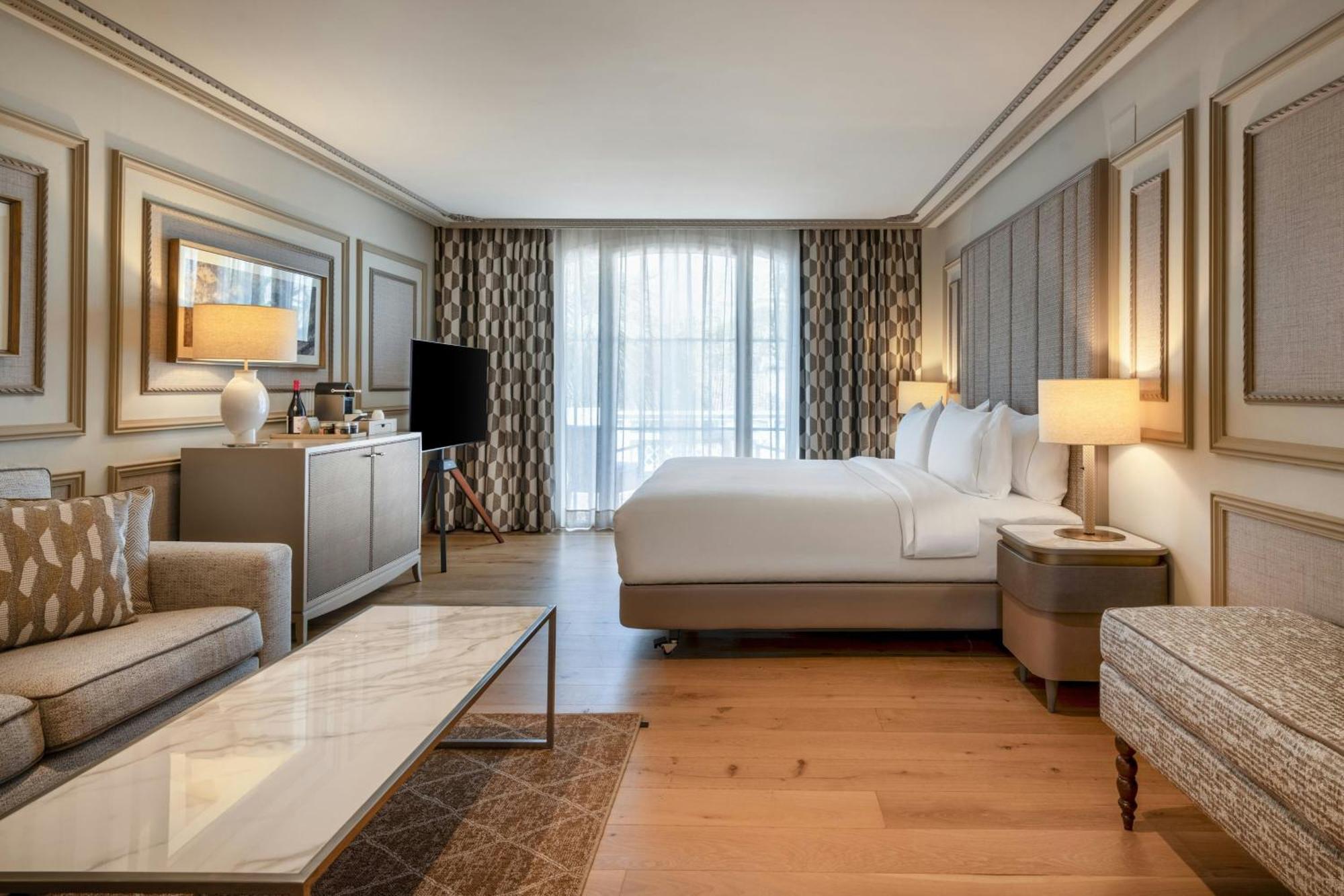 Deluxe King Room Balcony