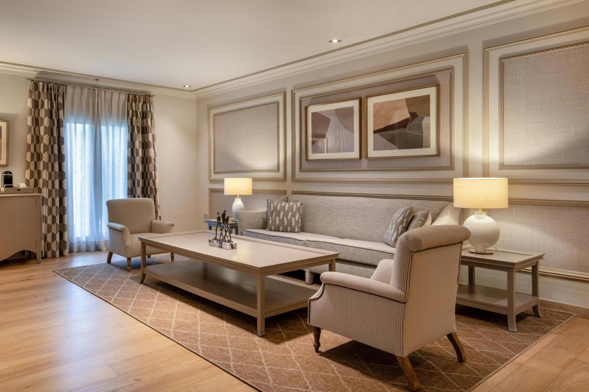 Grand King Suite Balcony