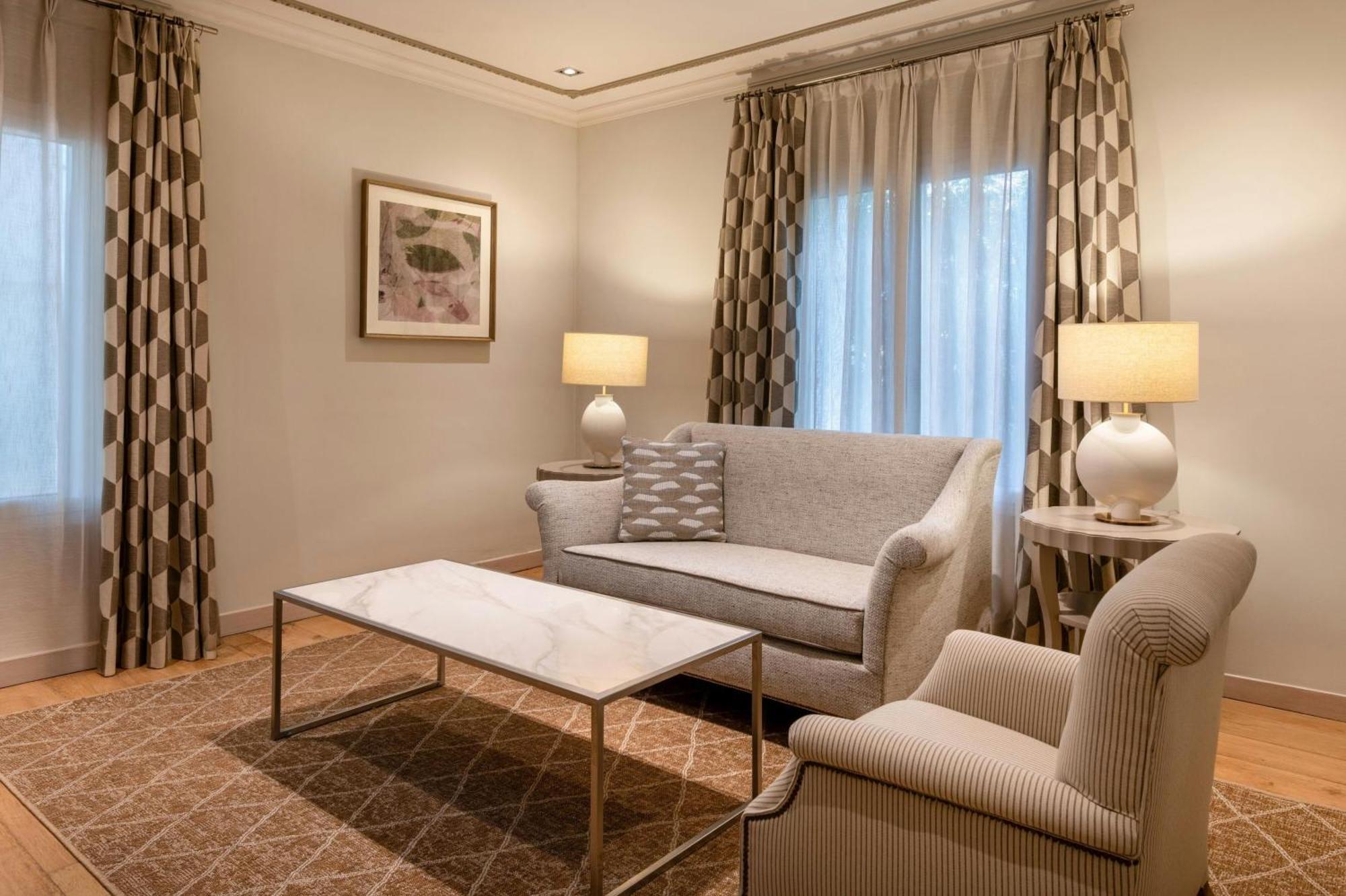 Grand King Suite Balcony