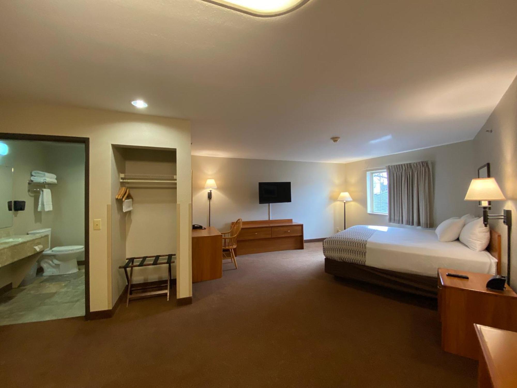 King Room with Spa Bath
