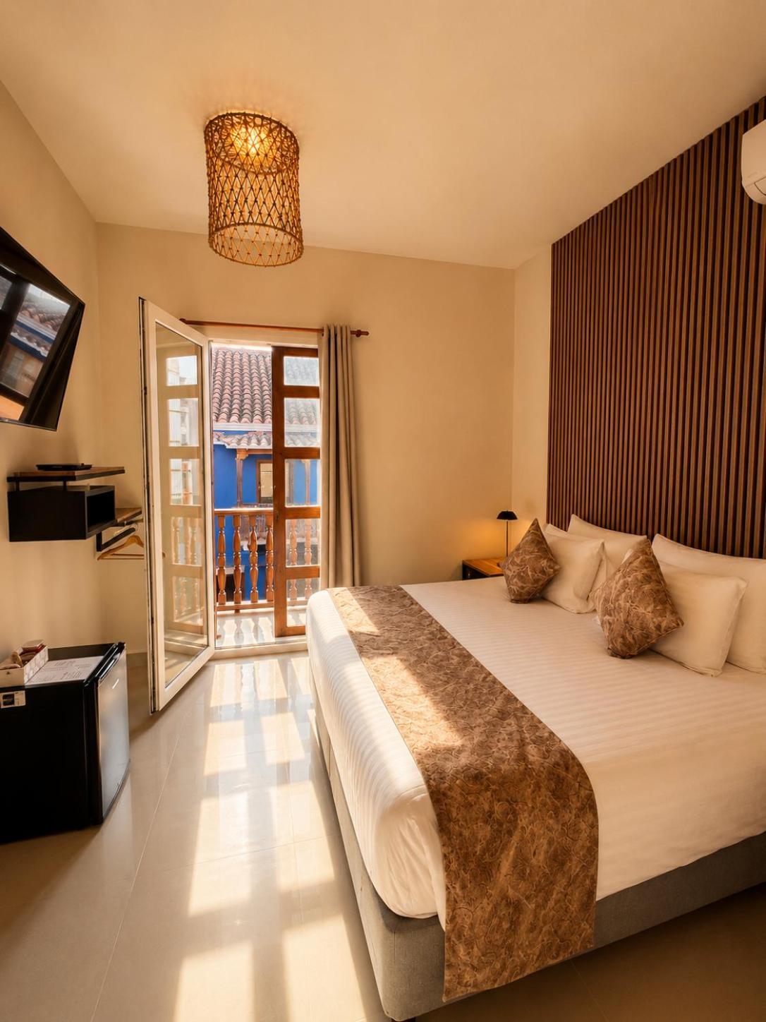 Standard King Room