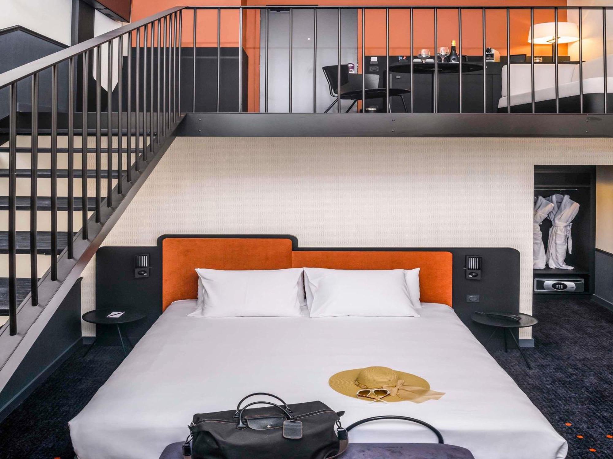 Privilege Junior King Suite