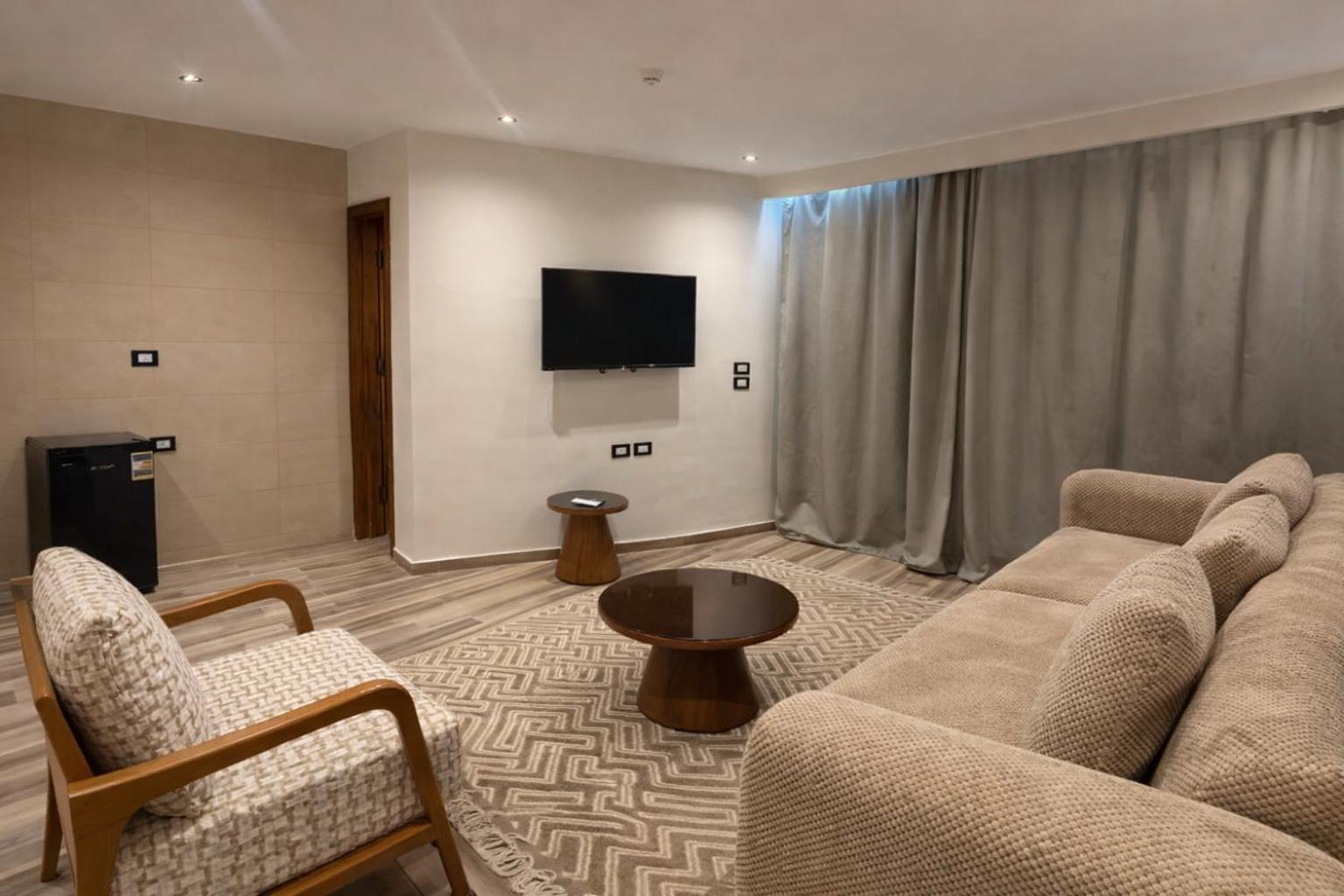 Deluxe Double or Twin Room with Balcony