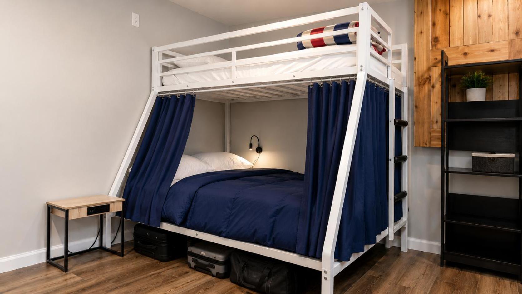 Bed in 4-Bed Mixed Dormitory Room