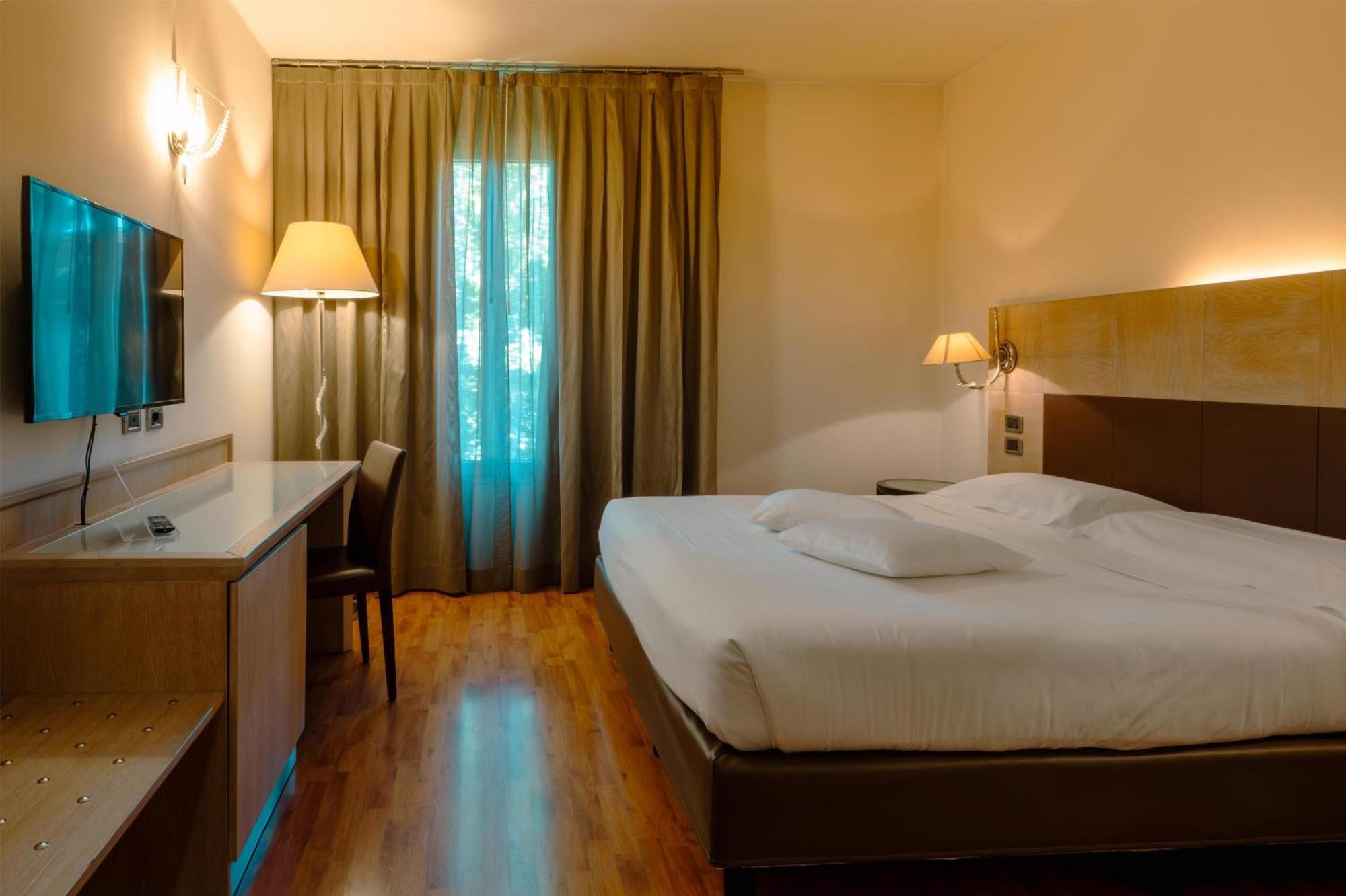 Superior Queen Room