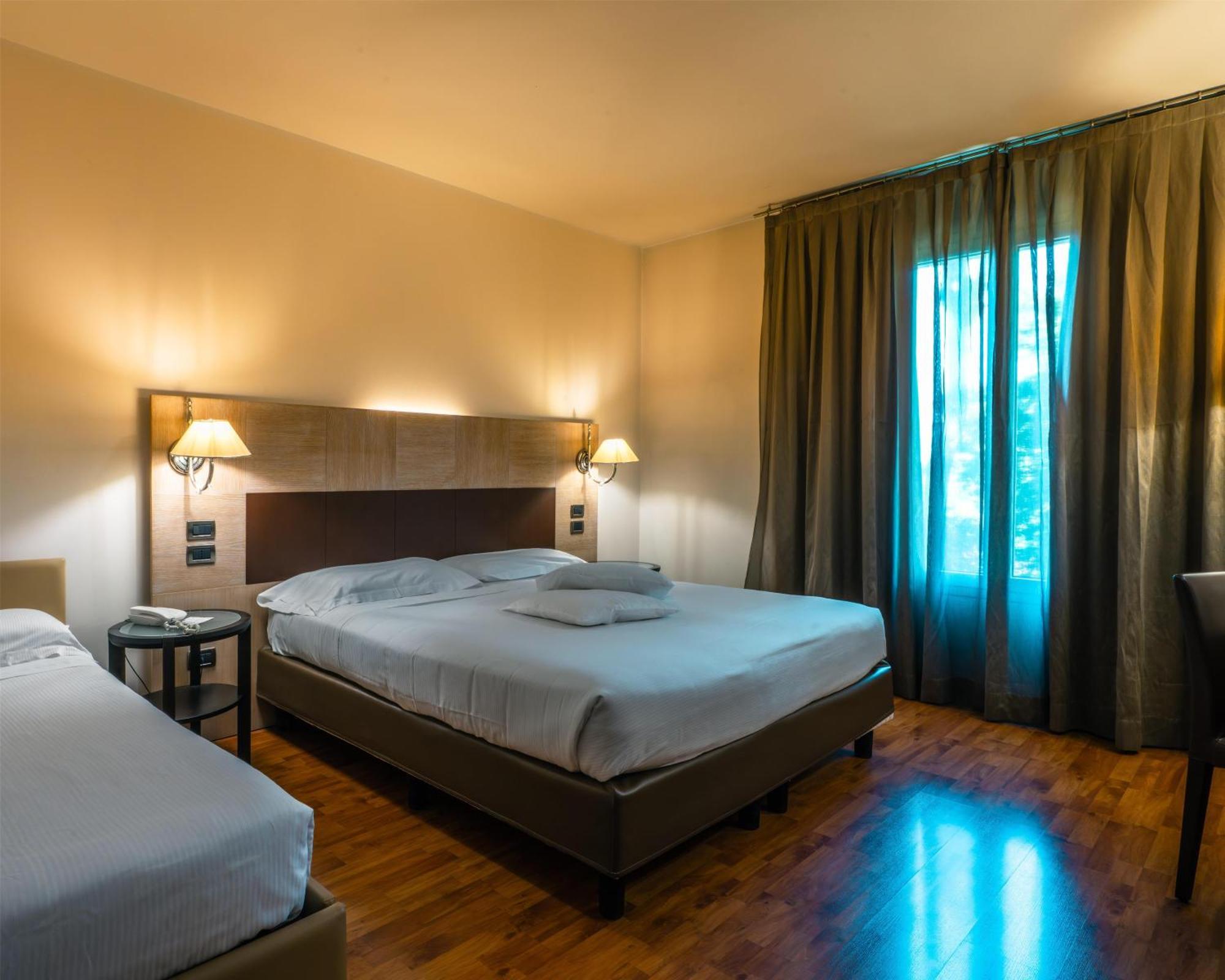 Queen Room Single Bed