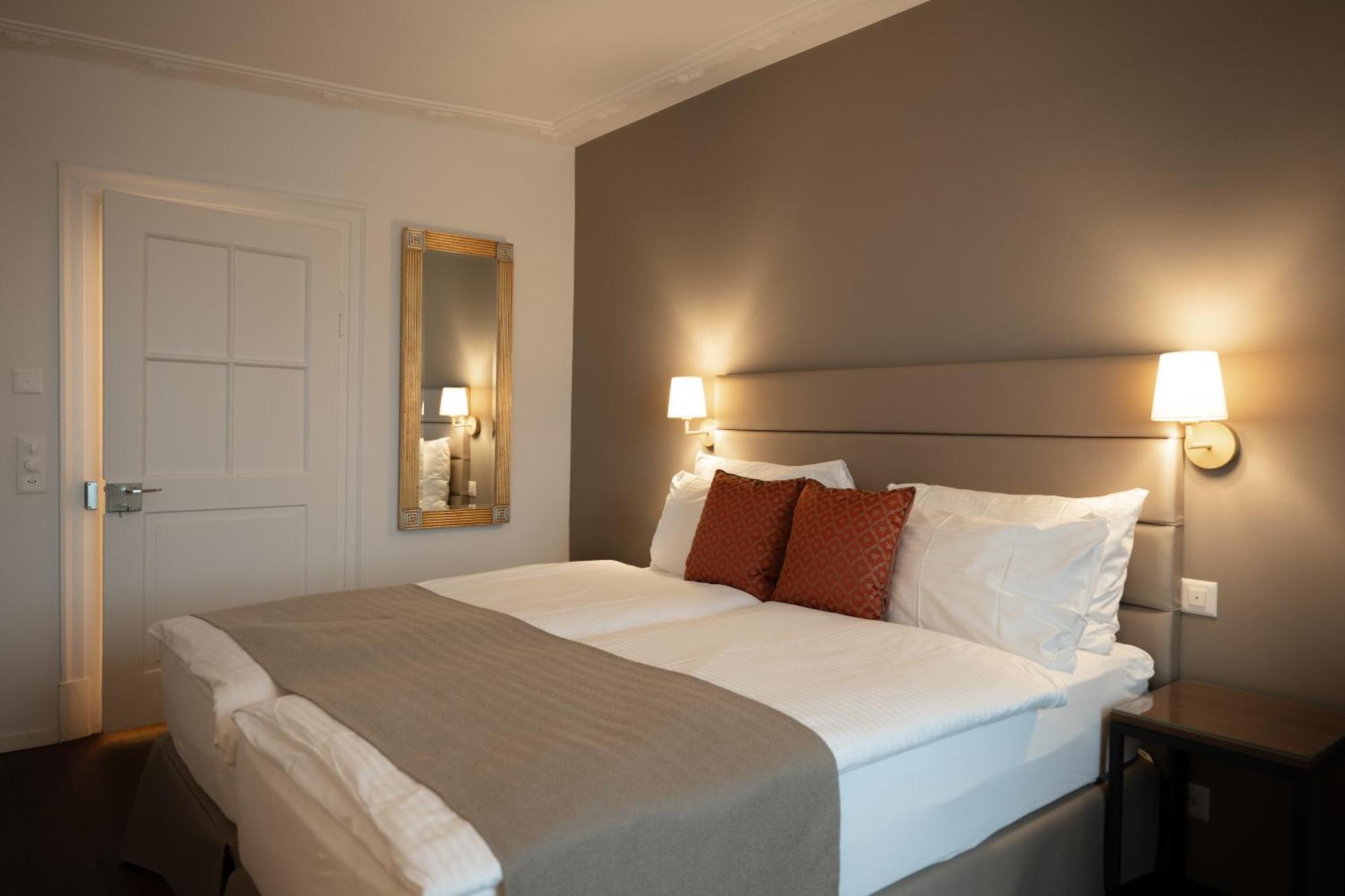 Double room facing the Chapel Bridge 16m2