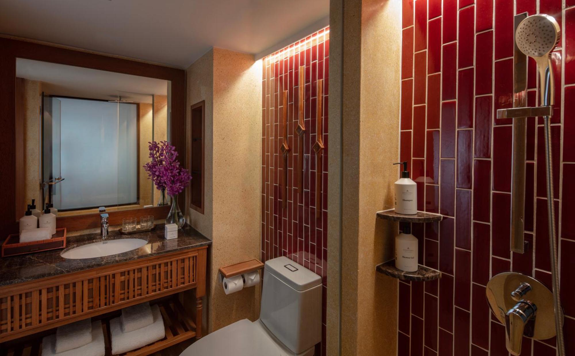 Deluxe Pool Access Room