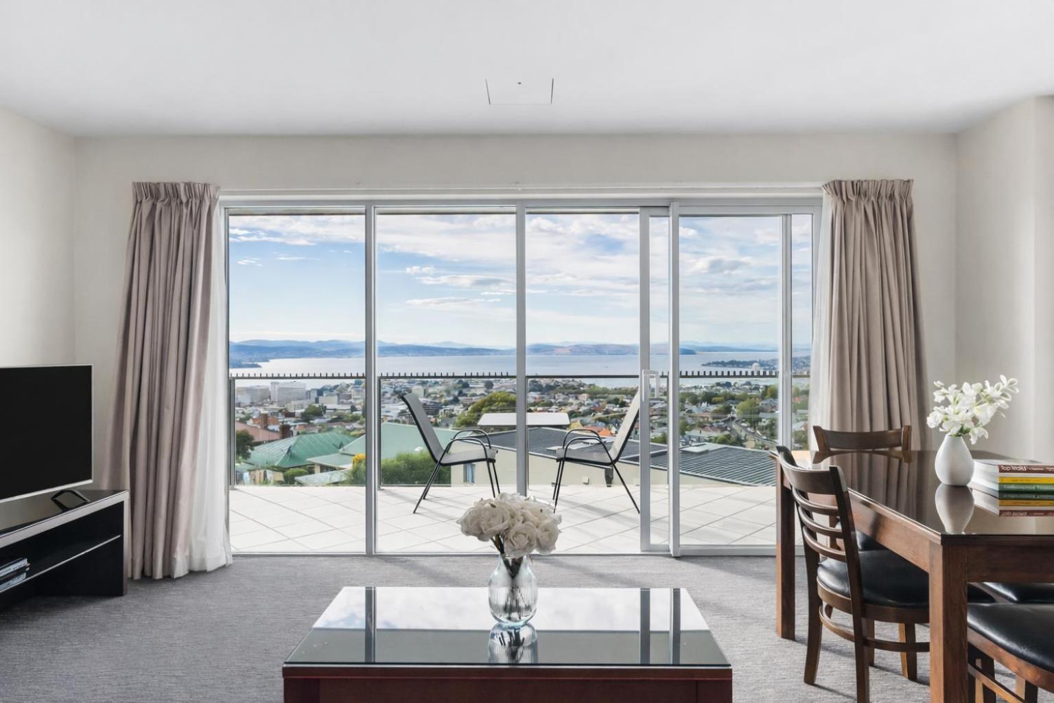 One-Bedroom Apartment Harbour View,1770502049:JPEG