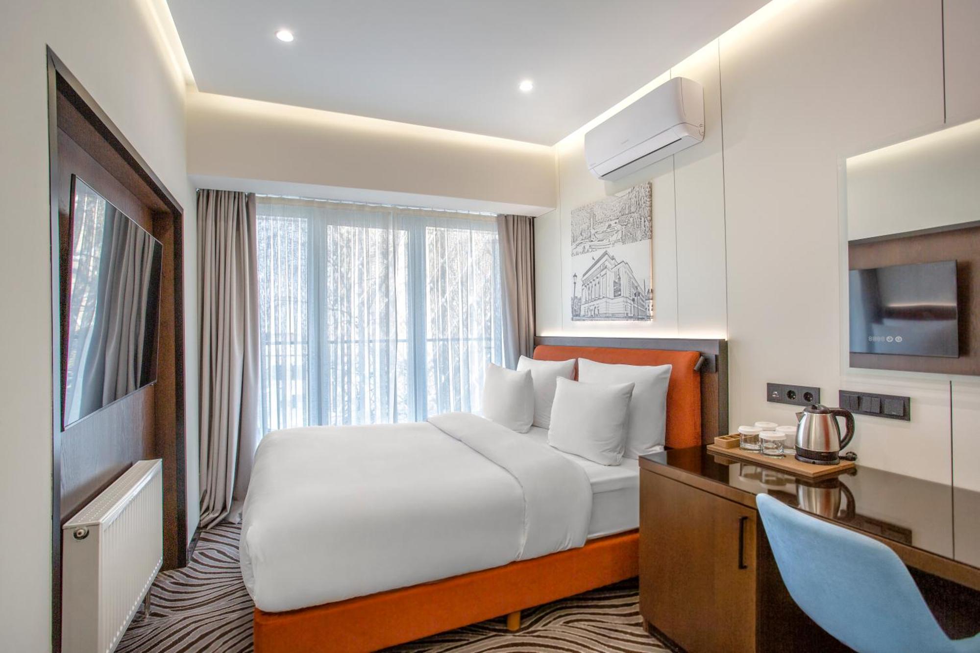 Deluxe Single Room