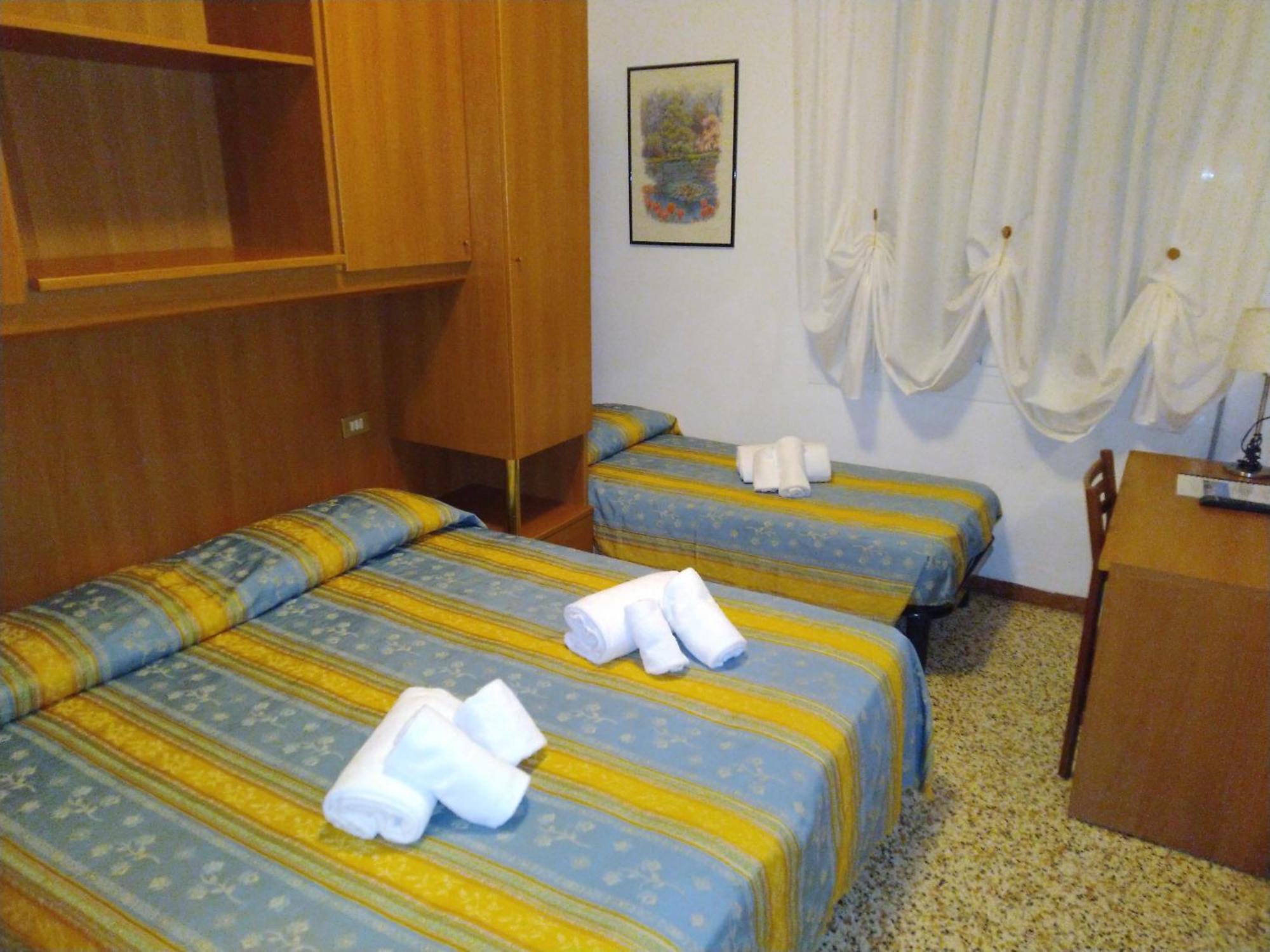 Economy Dreibettzimmer