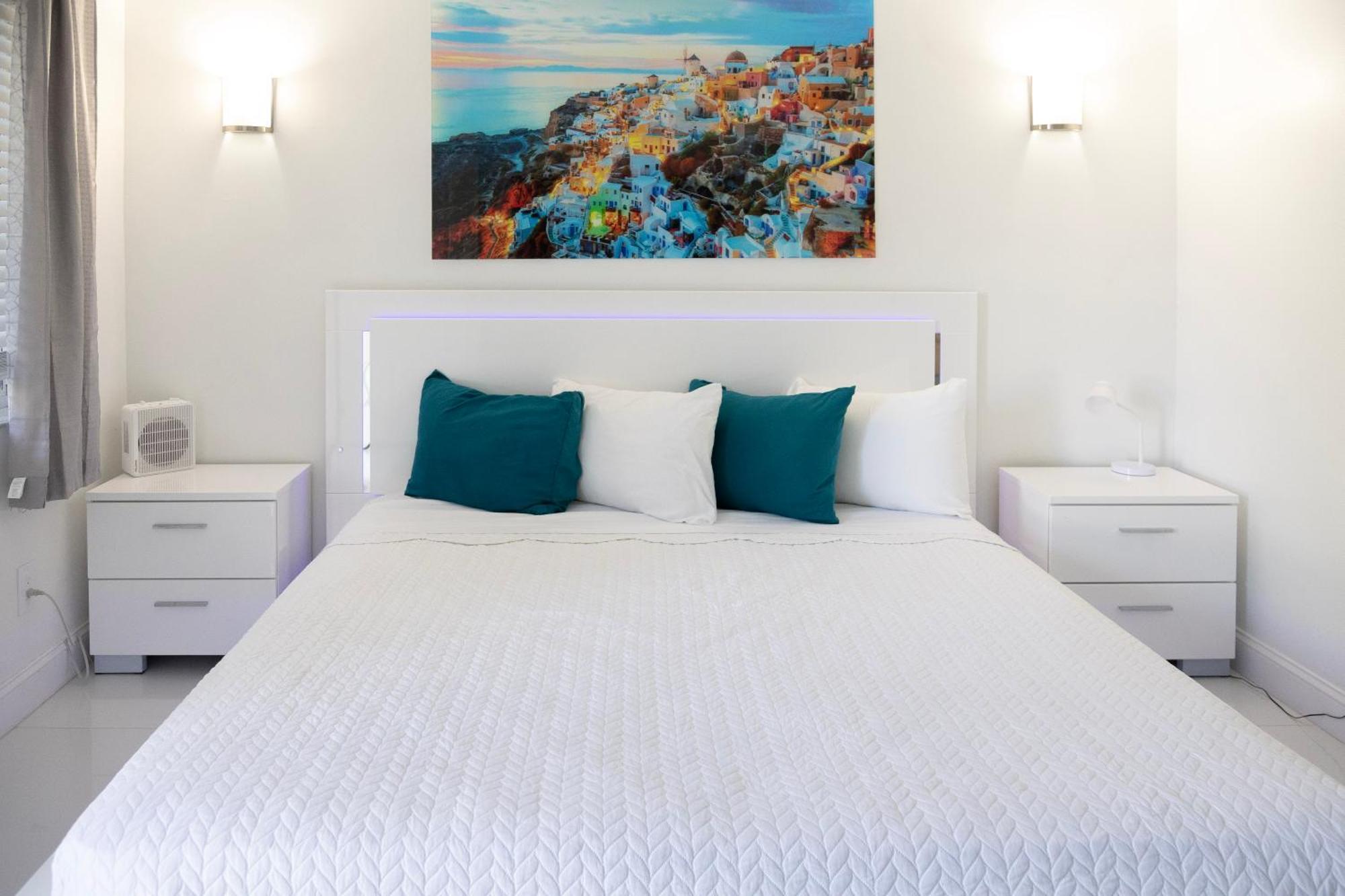 King Room with Pool View