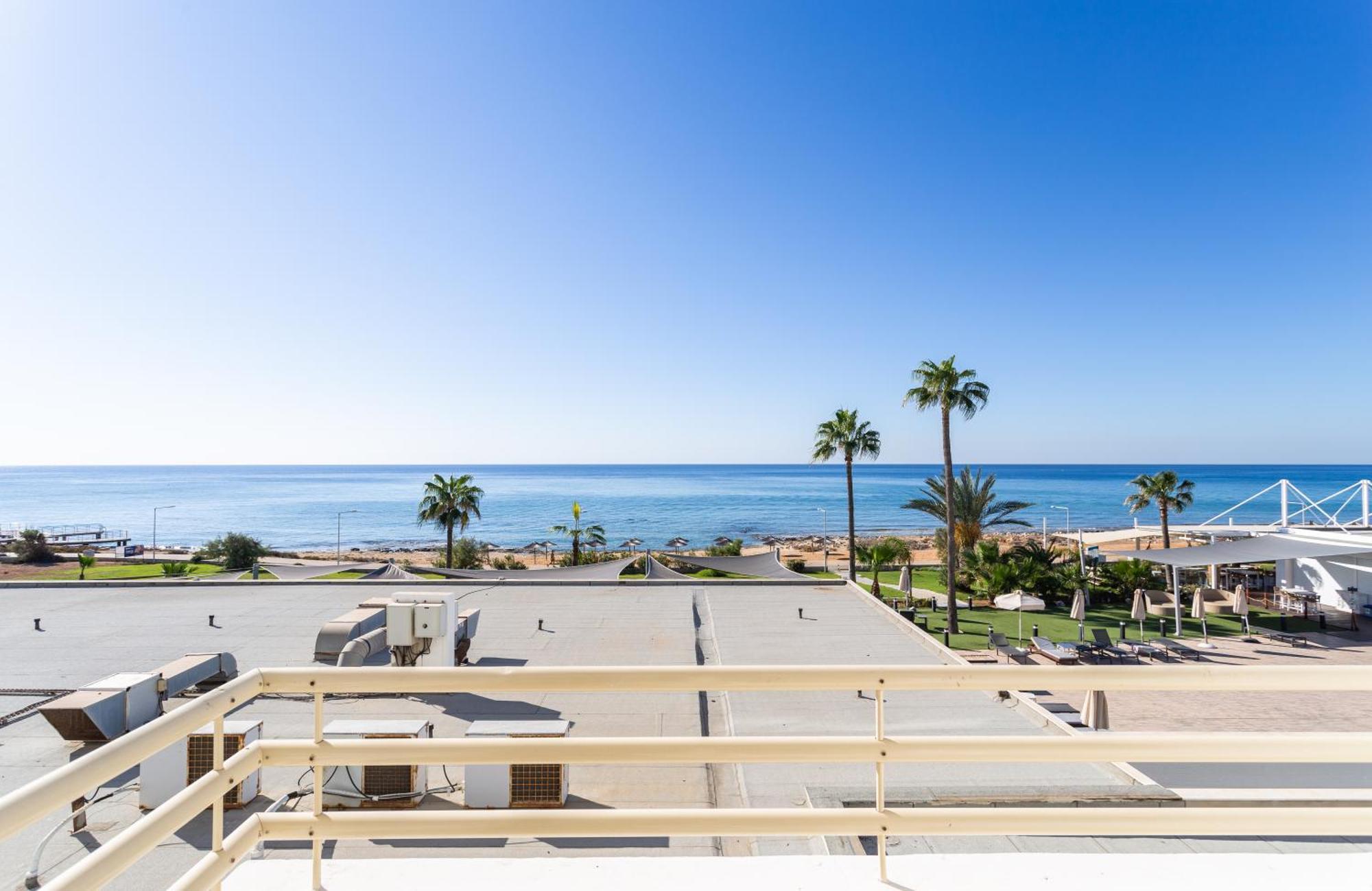 Family Room Sea View