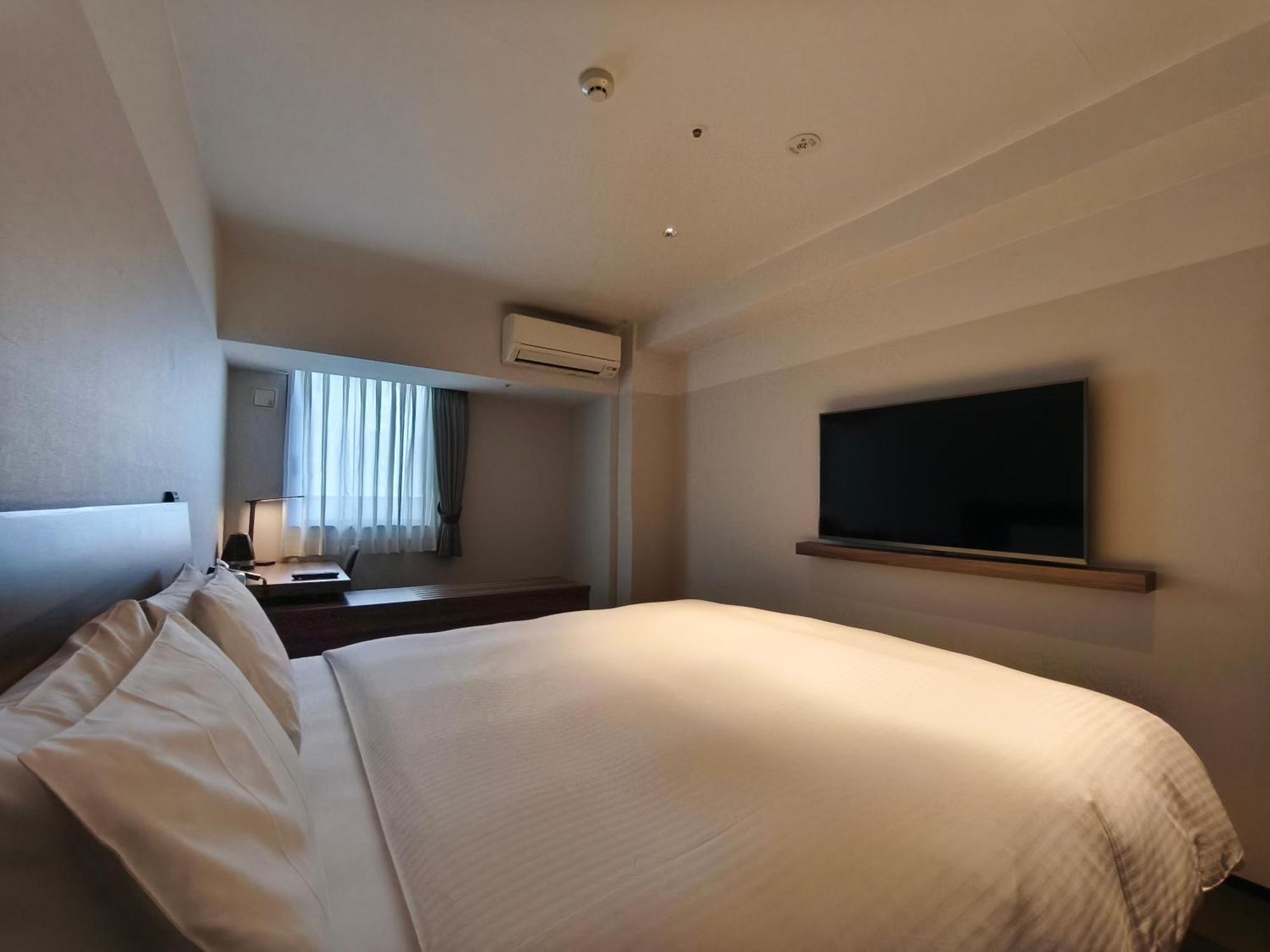 Standard King Room Non-Smoking