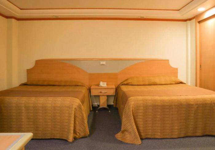 Standard Double Suite