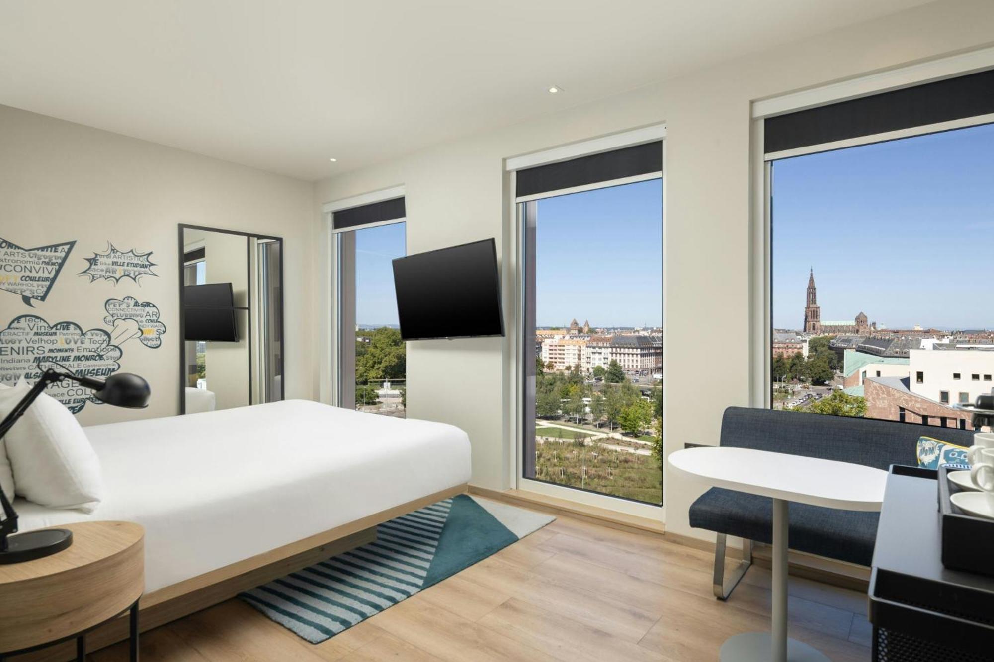 King Room City Cathedral View