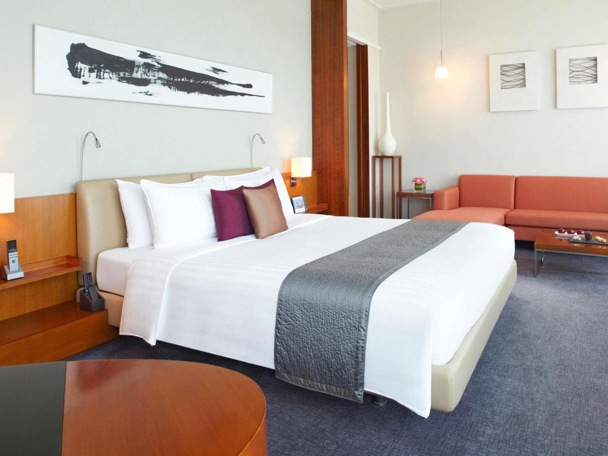 Executive Premier King Suite
