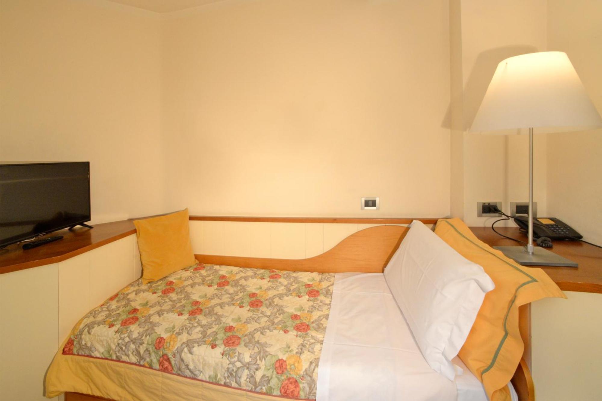 Small Single Room
